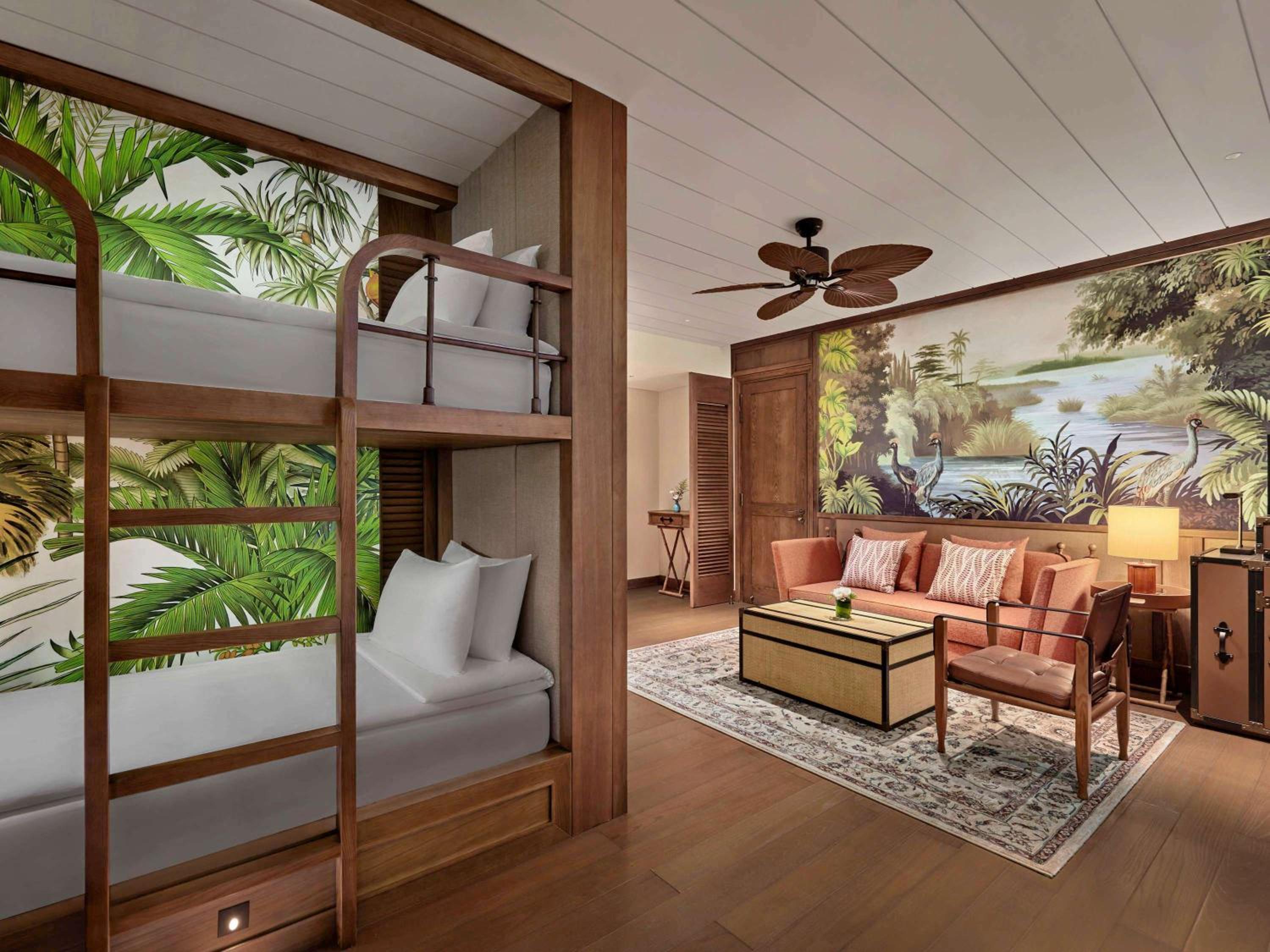 Executive Family Suite with Seaview and Bunk Beds - Club Lounge Complimentary