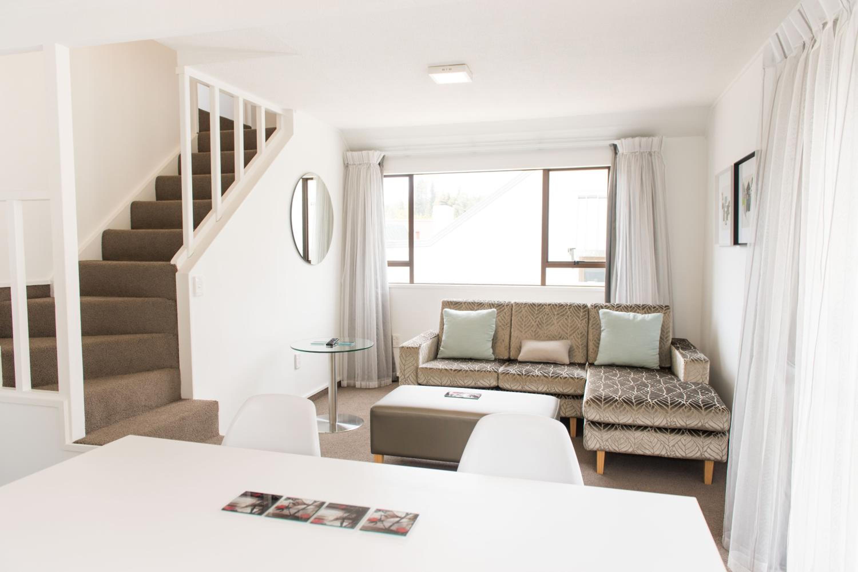 Two-Bedroom Apartment with King and Queen Bed