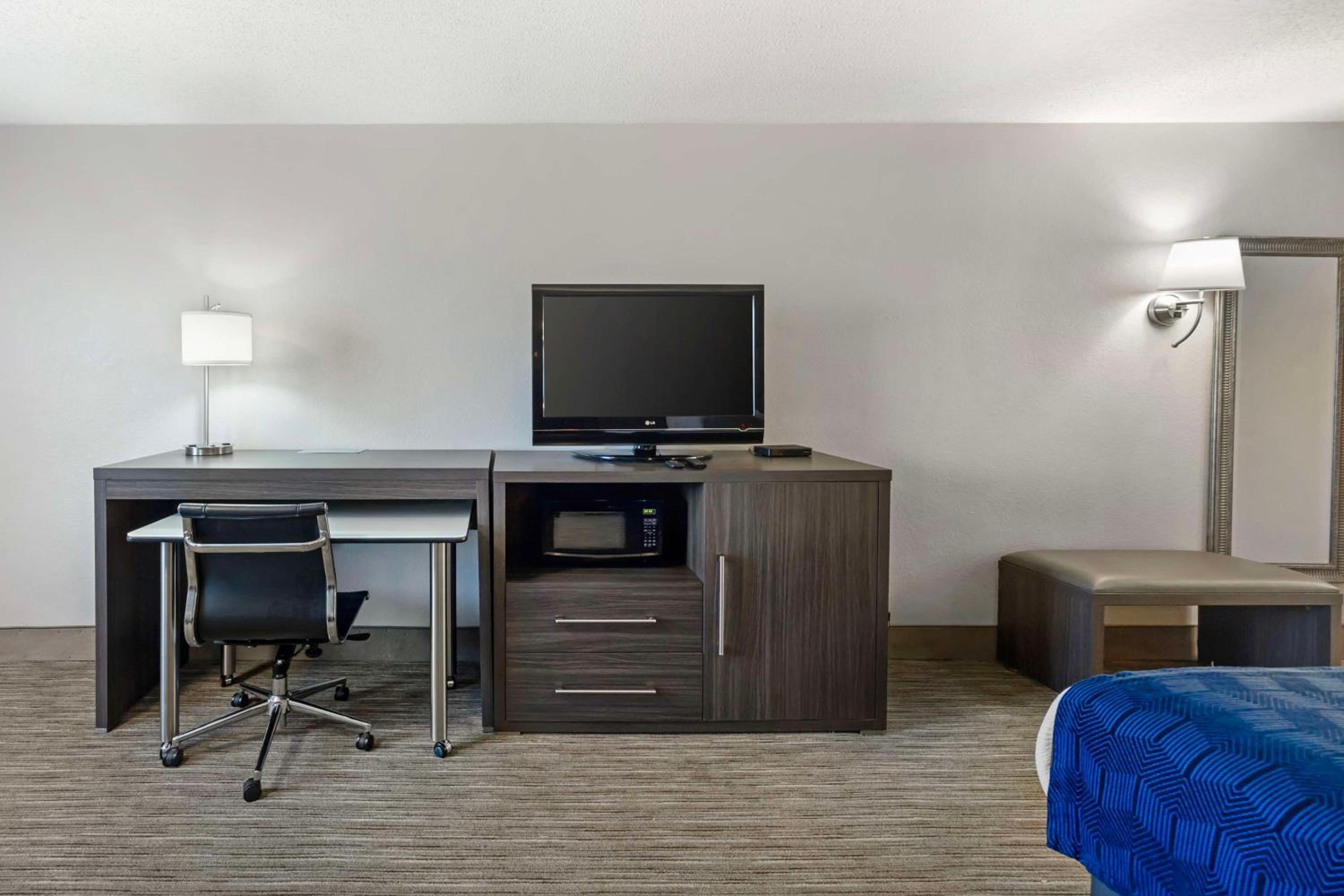 King Room - Non-Smoking