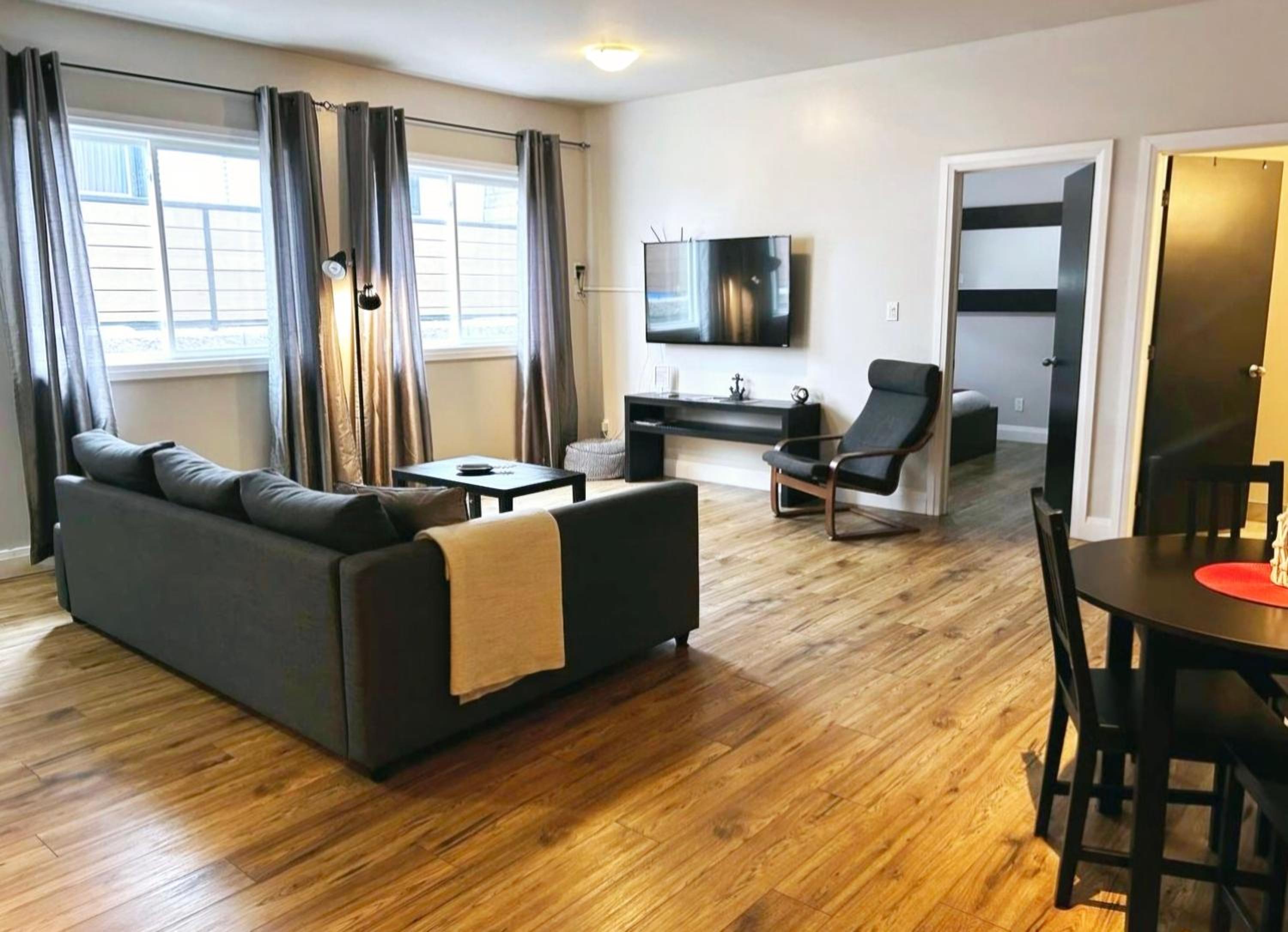 Deluxe Apartment
