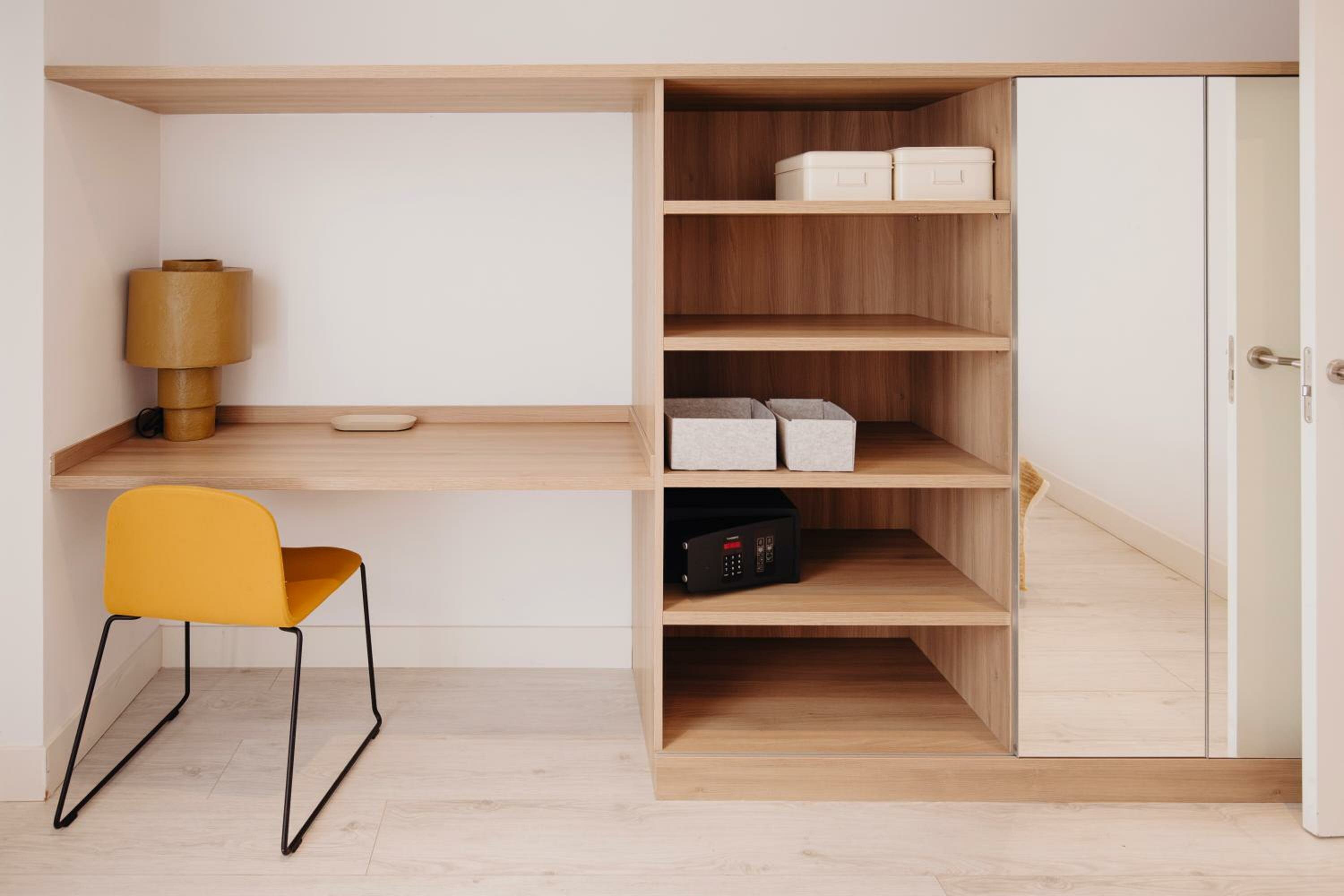 Three-Bedroom Apartment with Terrace (5 Adults)