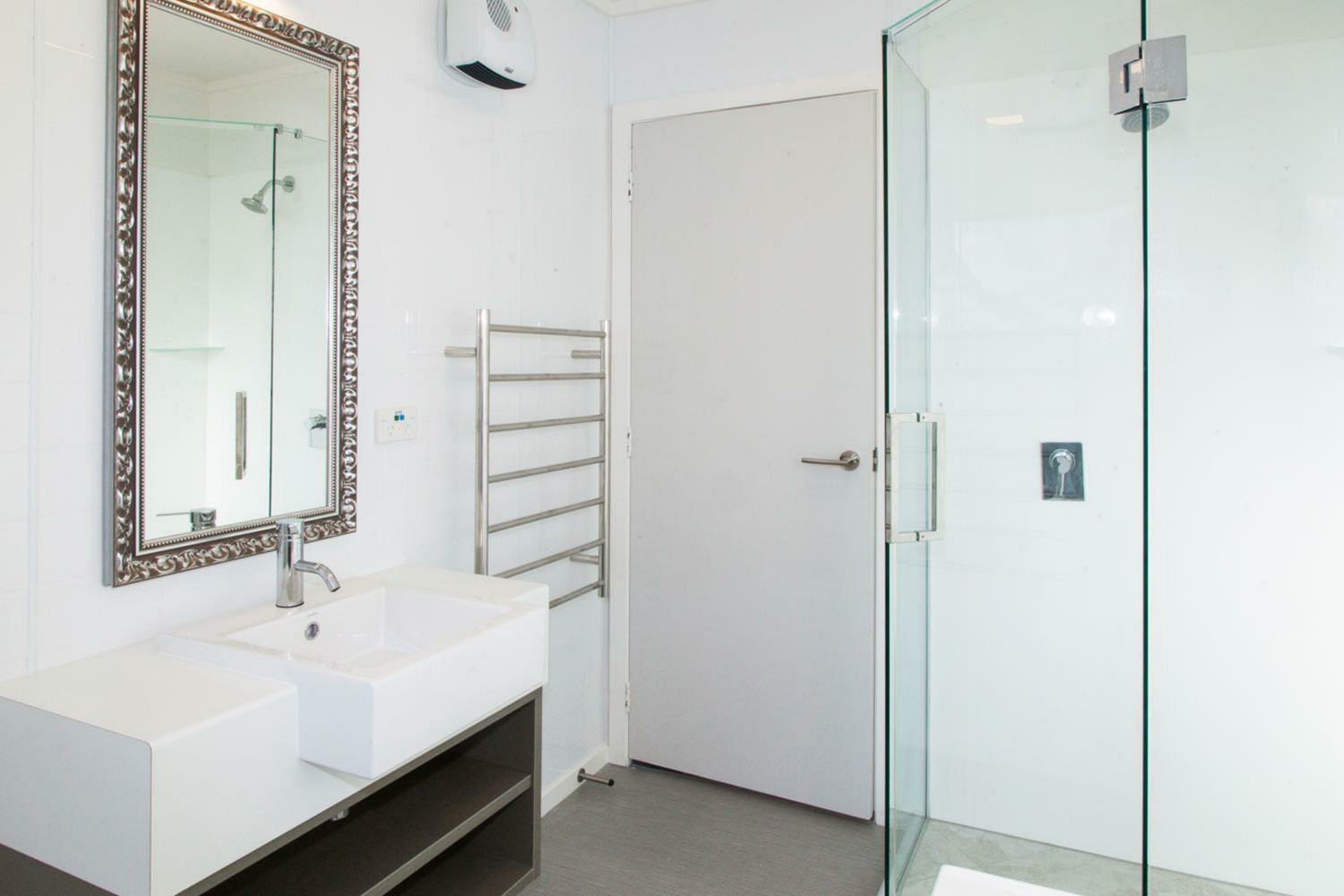 Large One-Bedroom Apartment