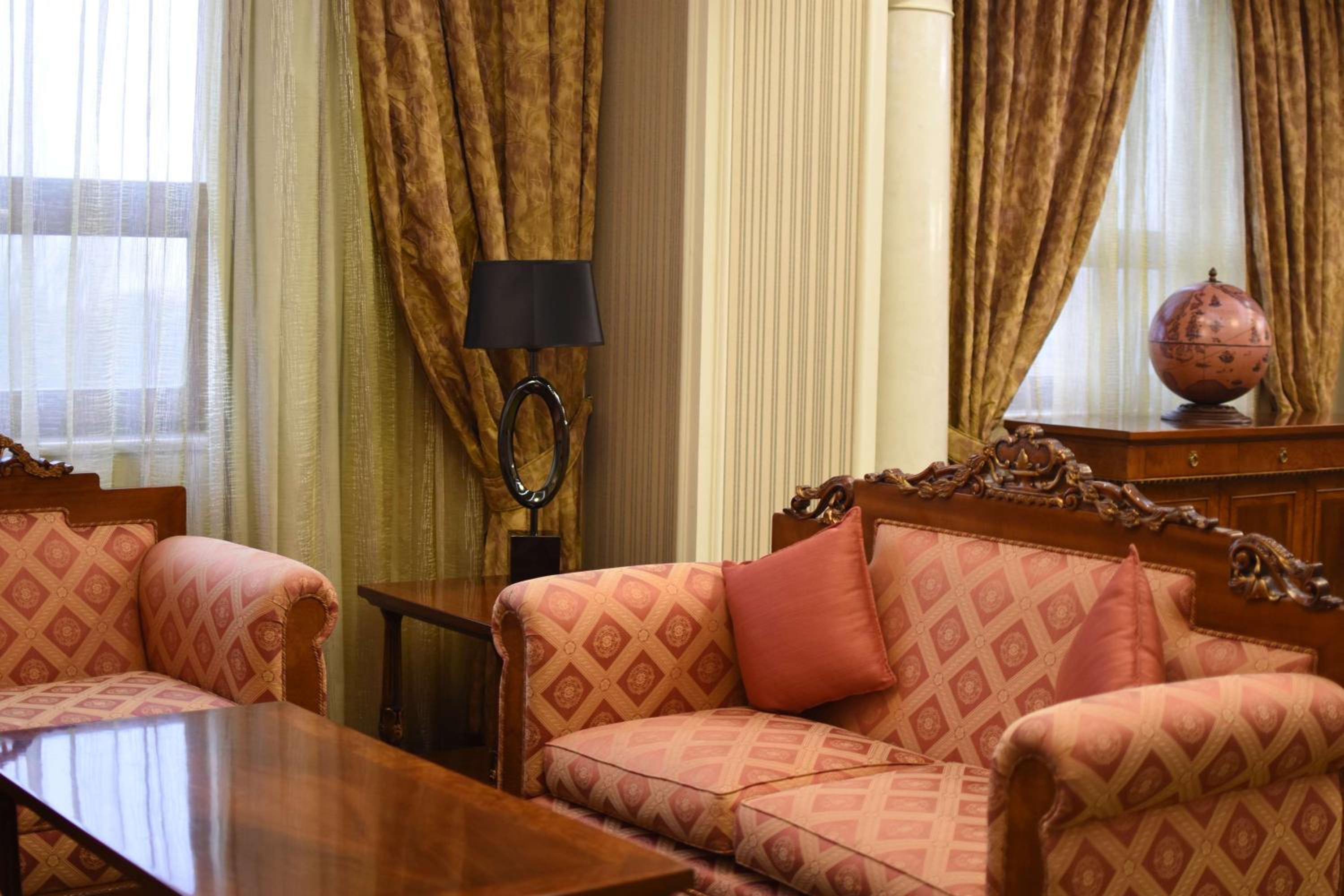 Presidential Suite with Whirlpool