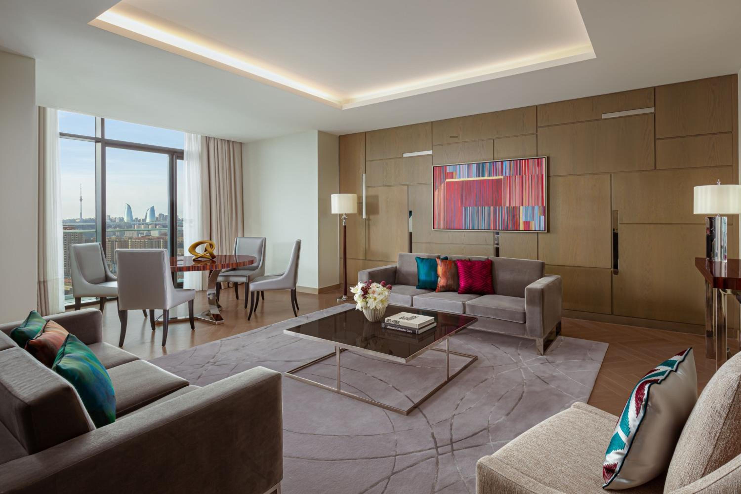 Executive King Suite - Club Lounge Access