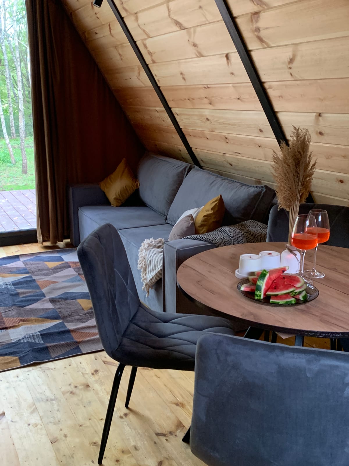 Дом с видом на лес