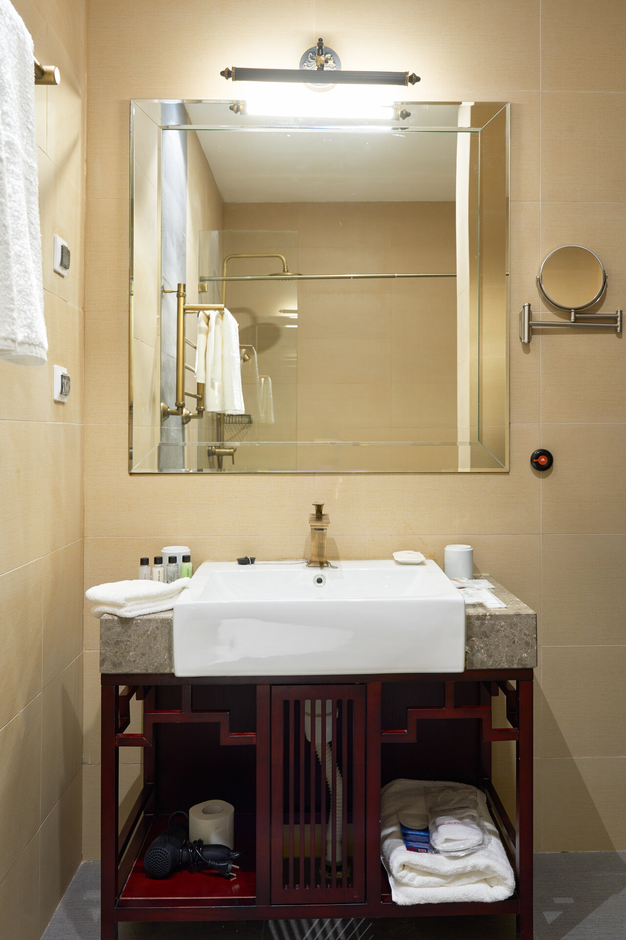 Полулюкс с двуспальной кроватью