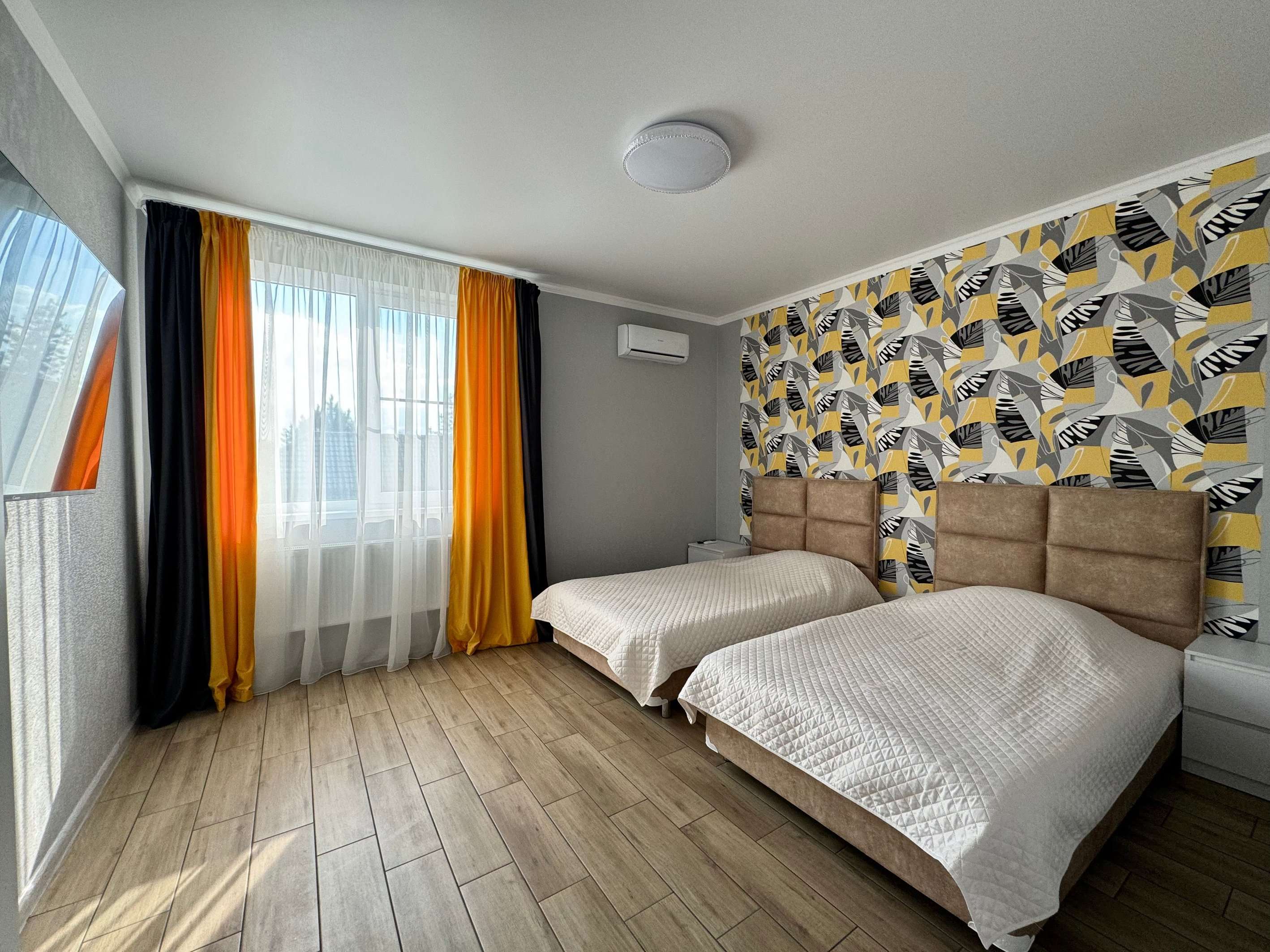 Апартаменты коттеджа "Хаки" 6+2