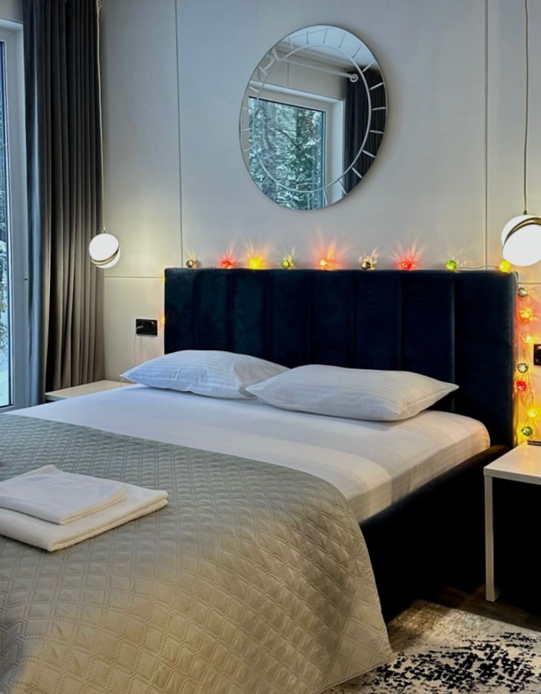 Зеркальный двухместный таунхаус