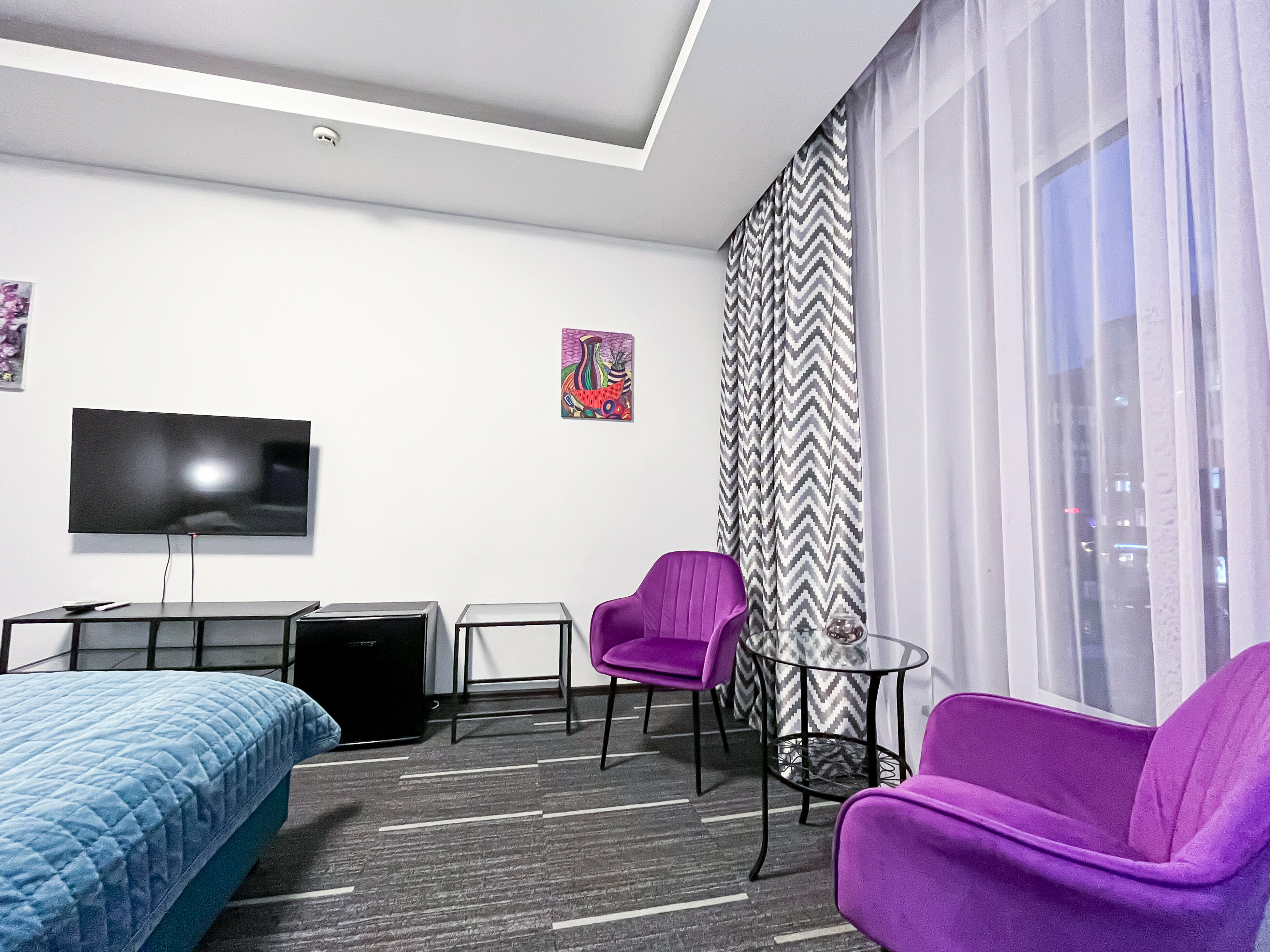 Делюкс с балконом и двуспальной кроватью