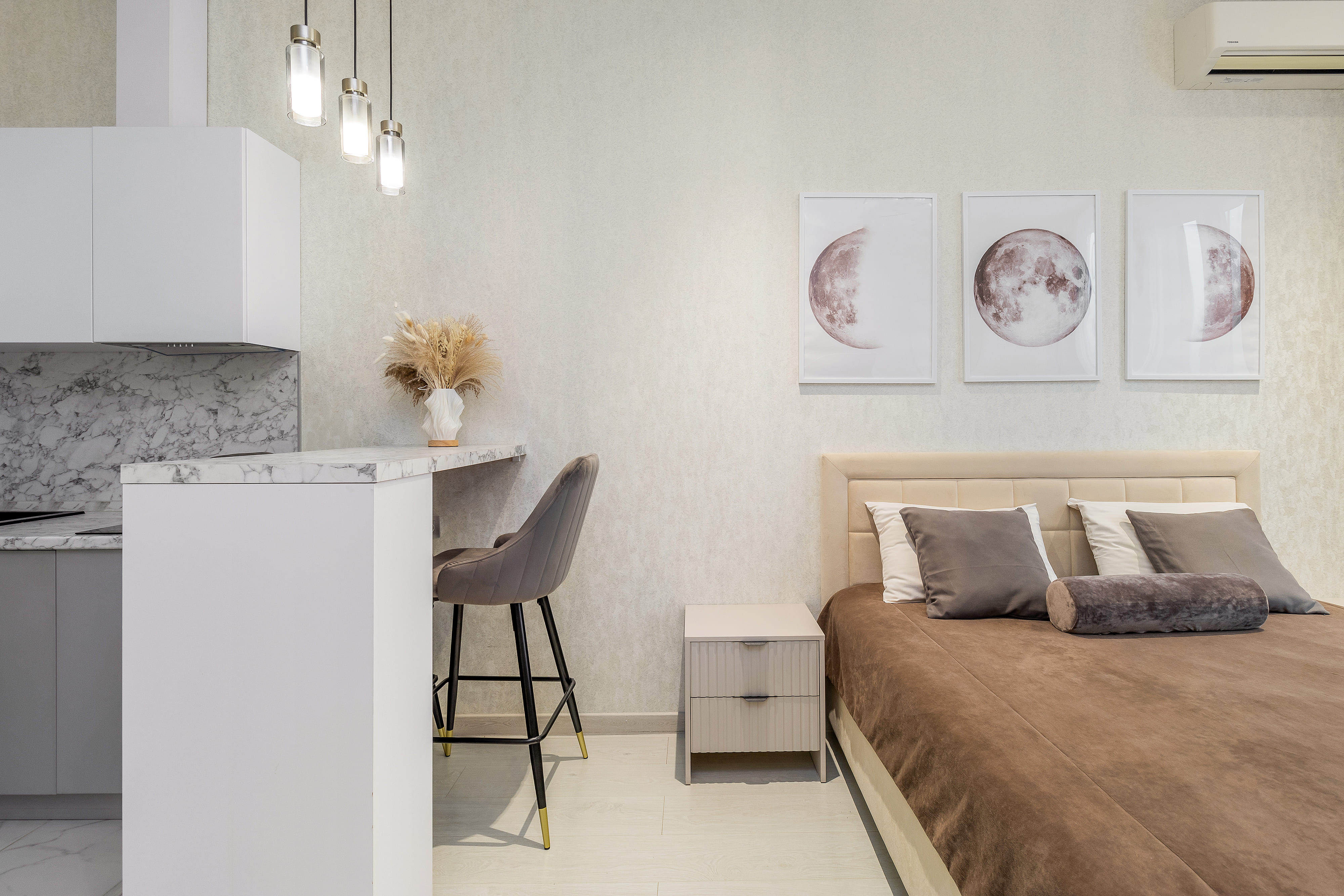 Студия Moon №735