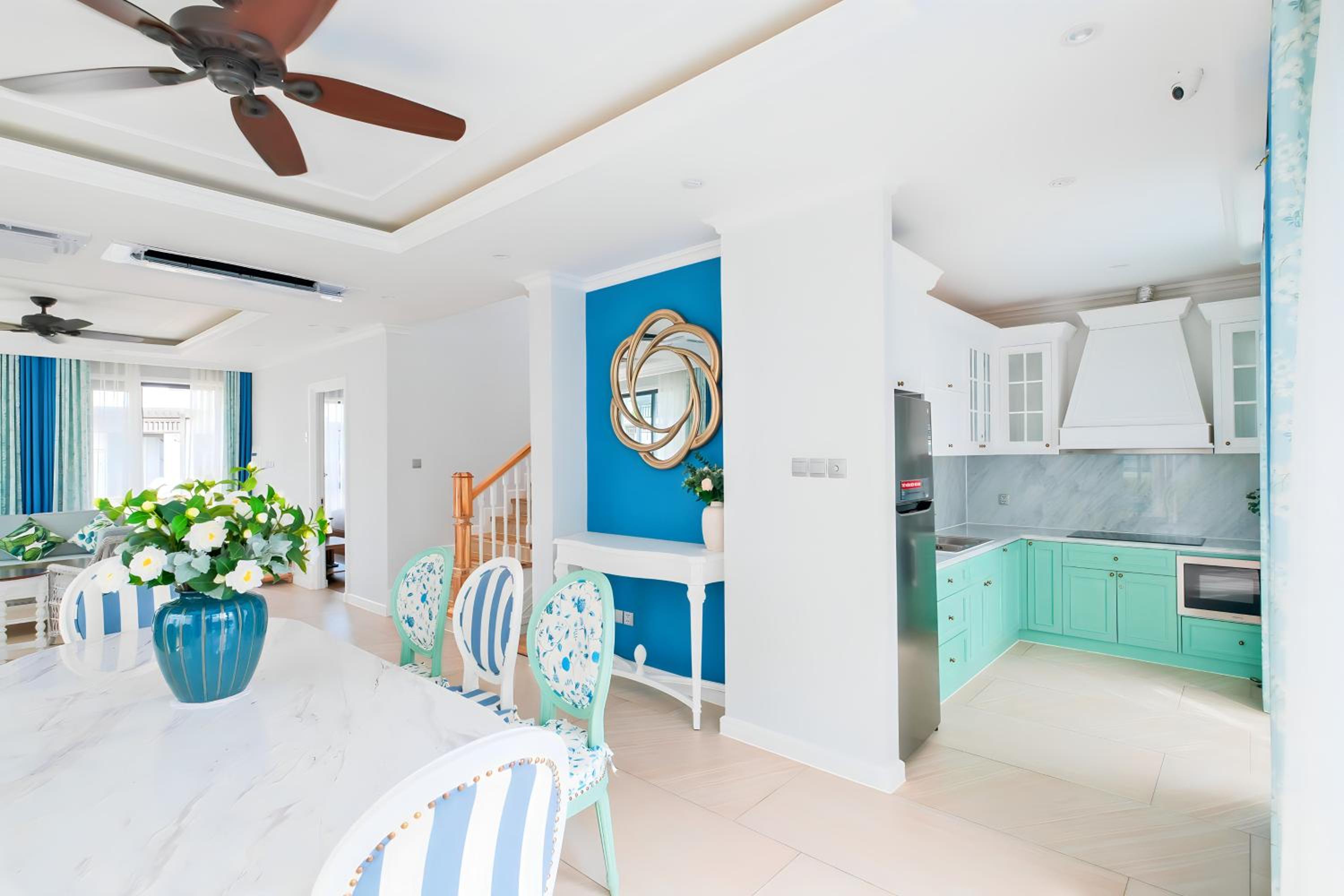  Three-Bedroom Villa with Garden View