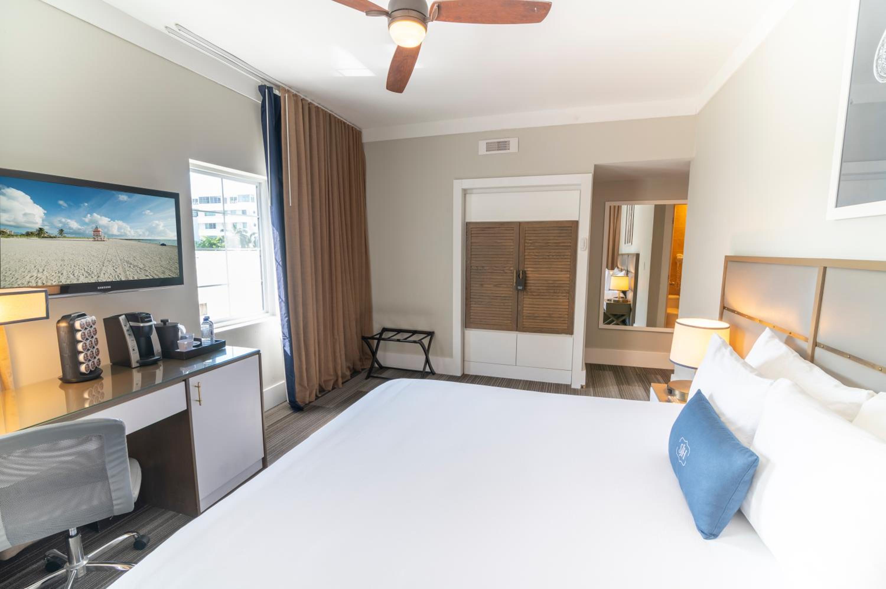 Deluxe King City View