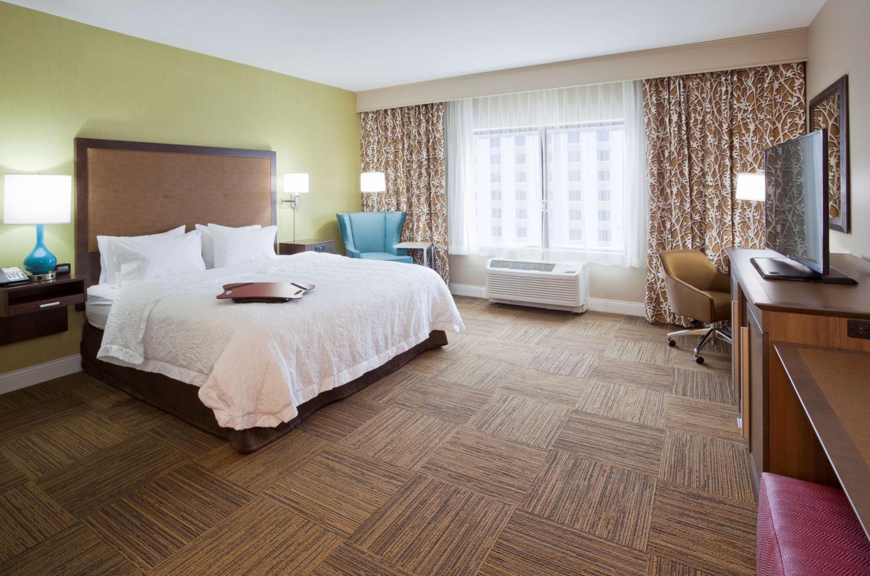 King Room - Hearing Access/Non-Smoking