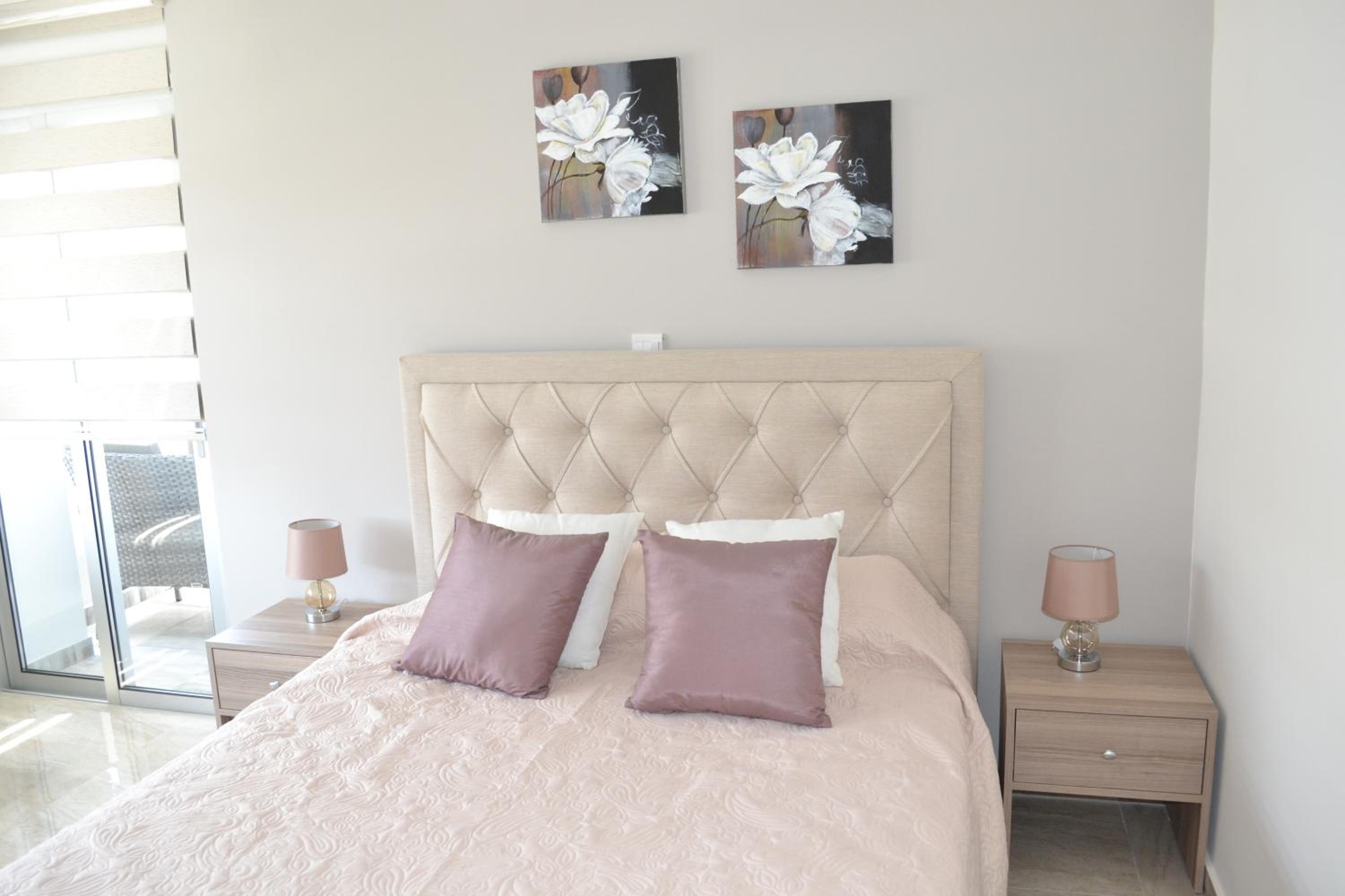 Deluxe Two-Bedroom Apartment