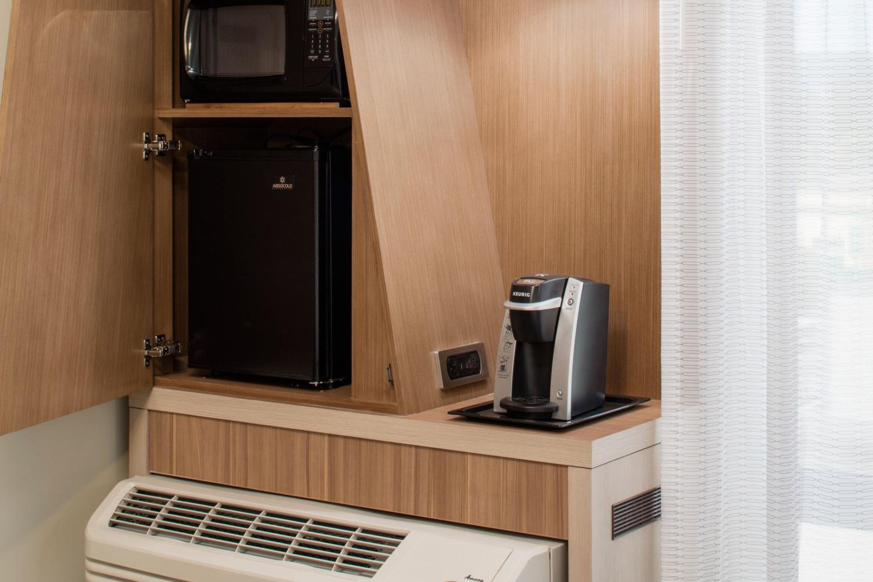 King Suite with Sofa Bed and City View