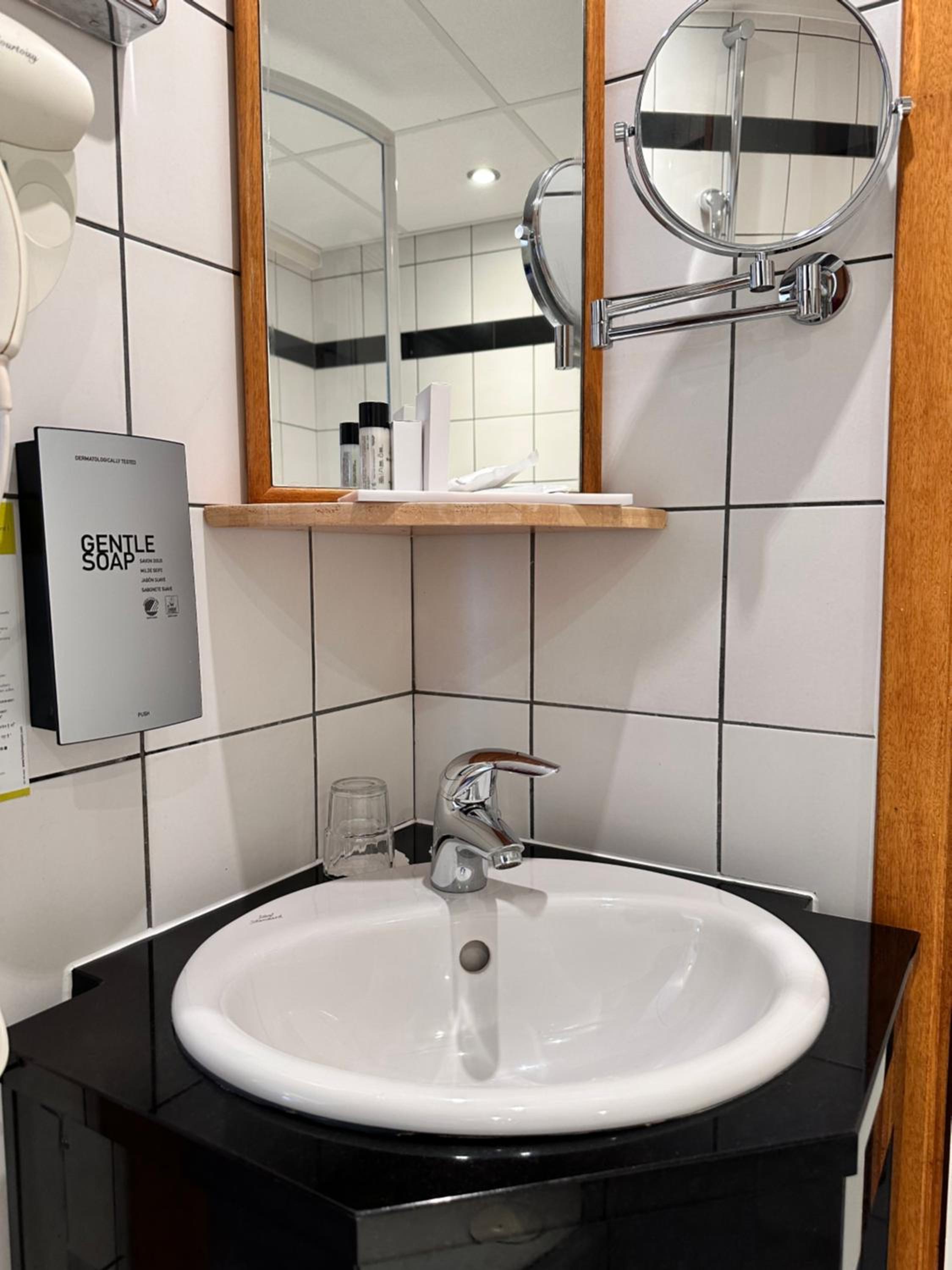 Family Room (4 Adults)