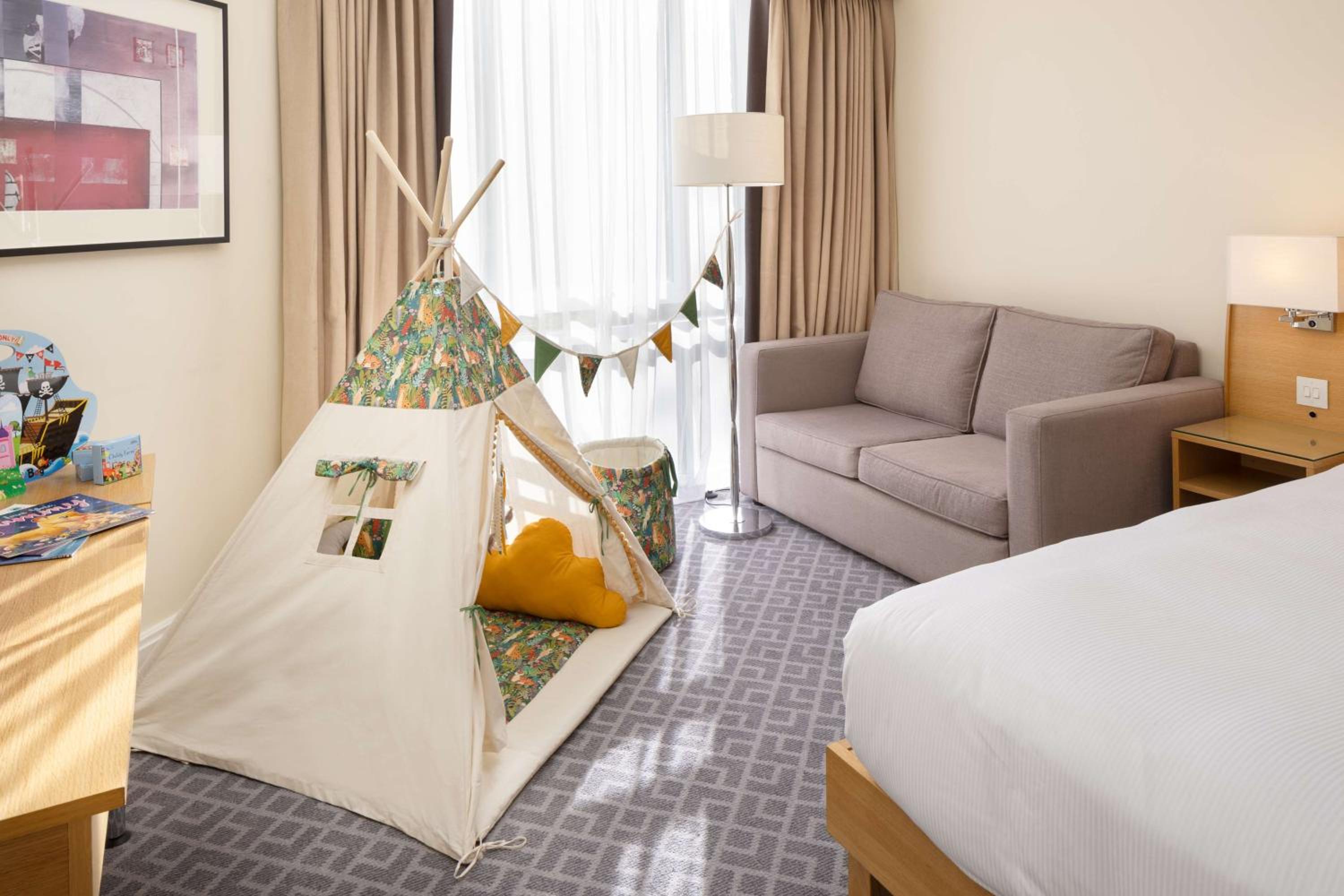 Deluxe Queen Room with Two Queen Beds
