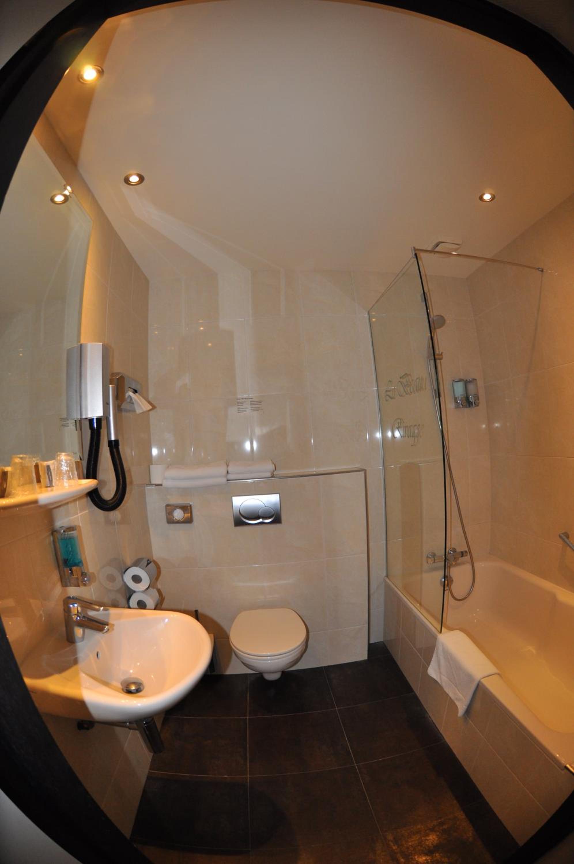 Grand Deluxe Double Room with Balcony