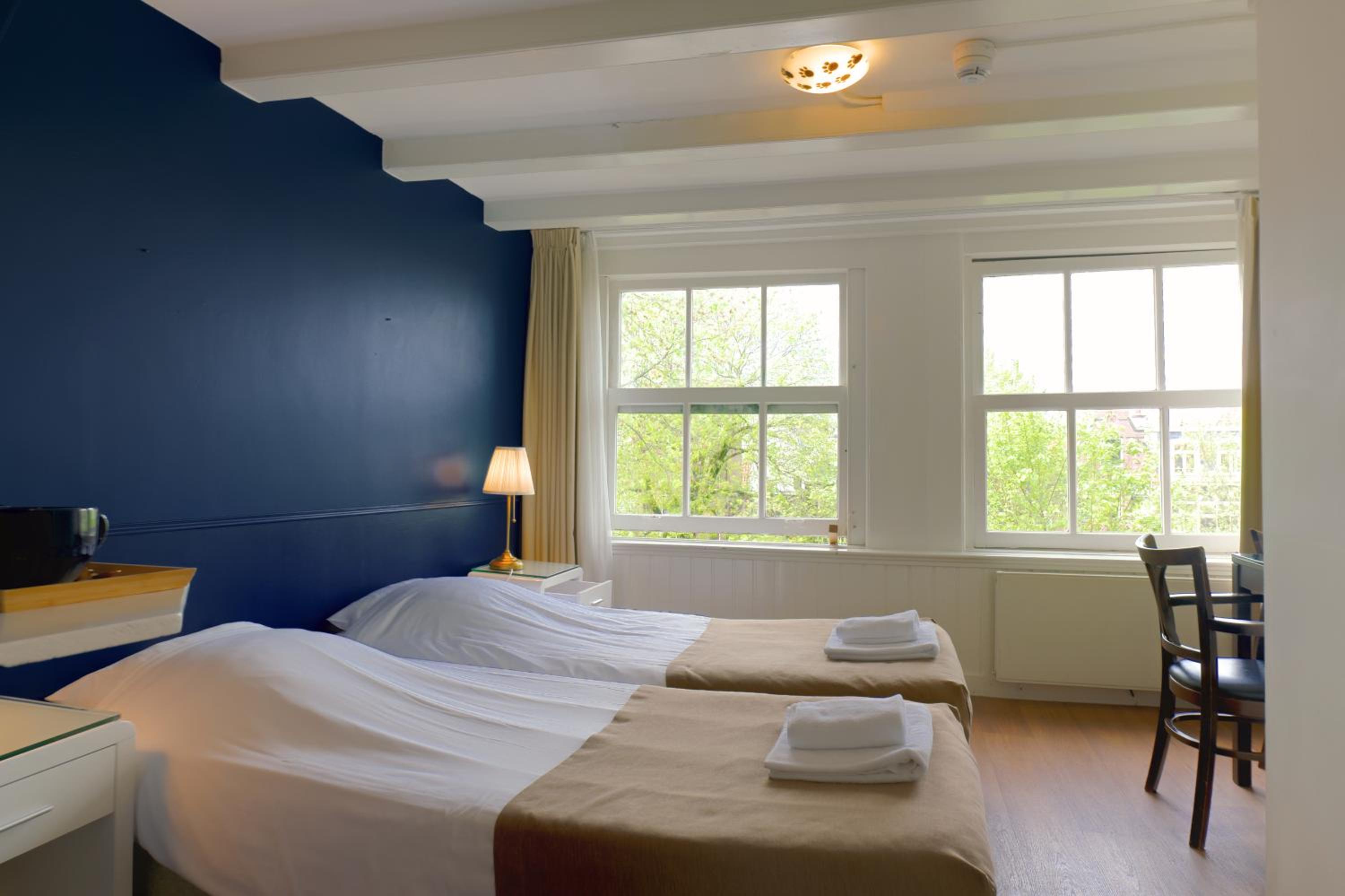 Family Room with Lake View