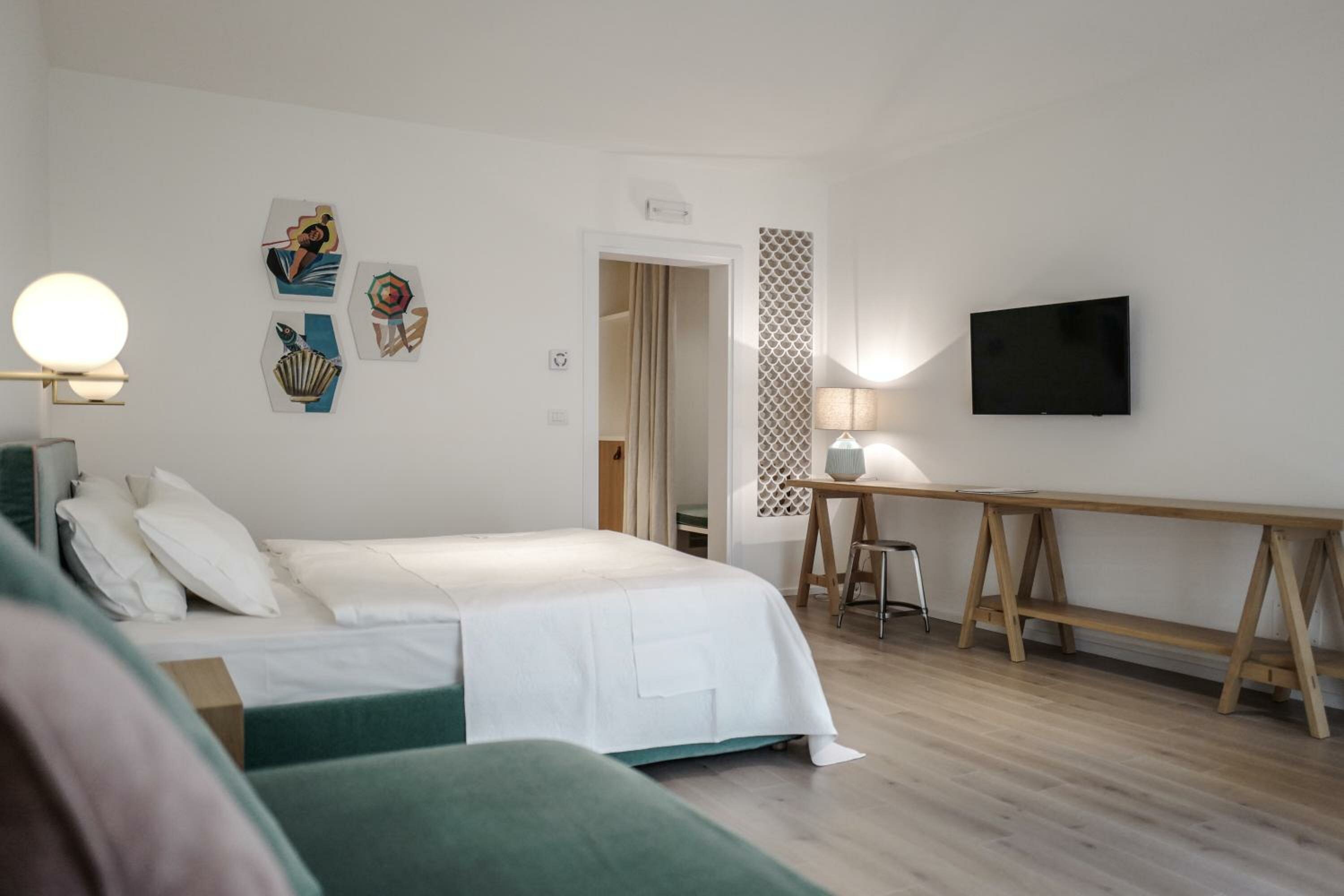 Superior Double Room with Balcony