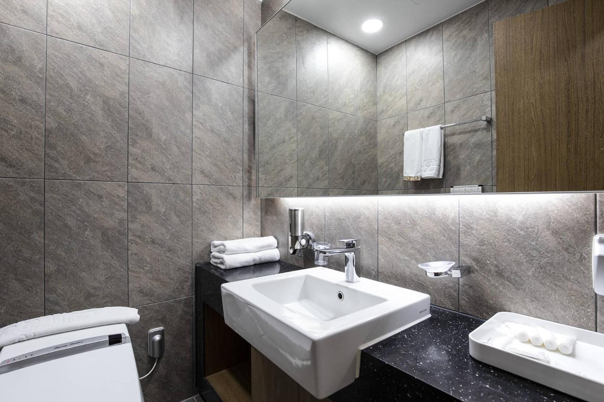 Premier Double Room with Spa Bath and Terrace