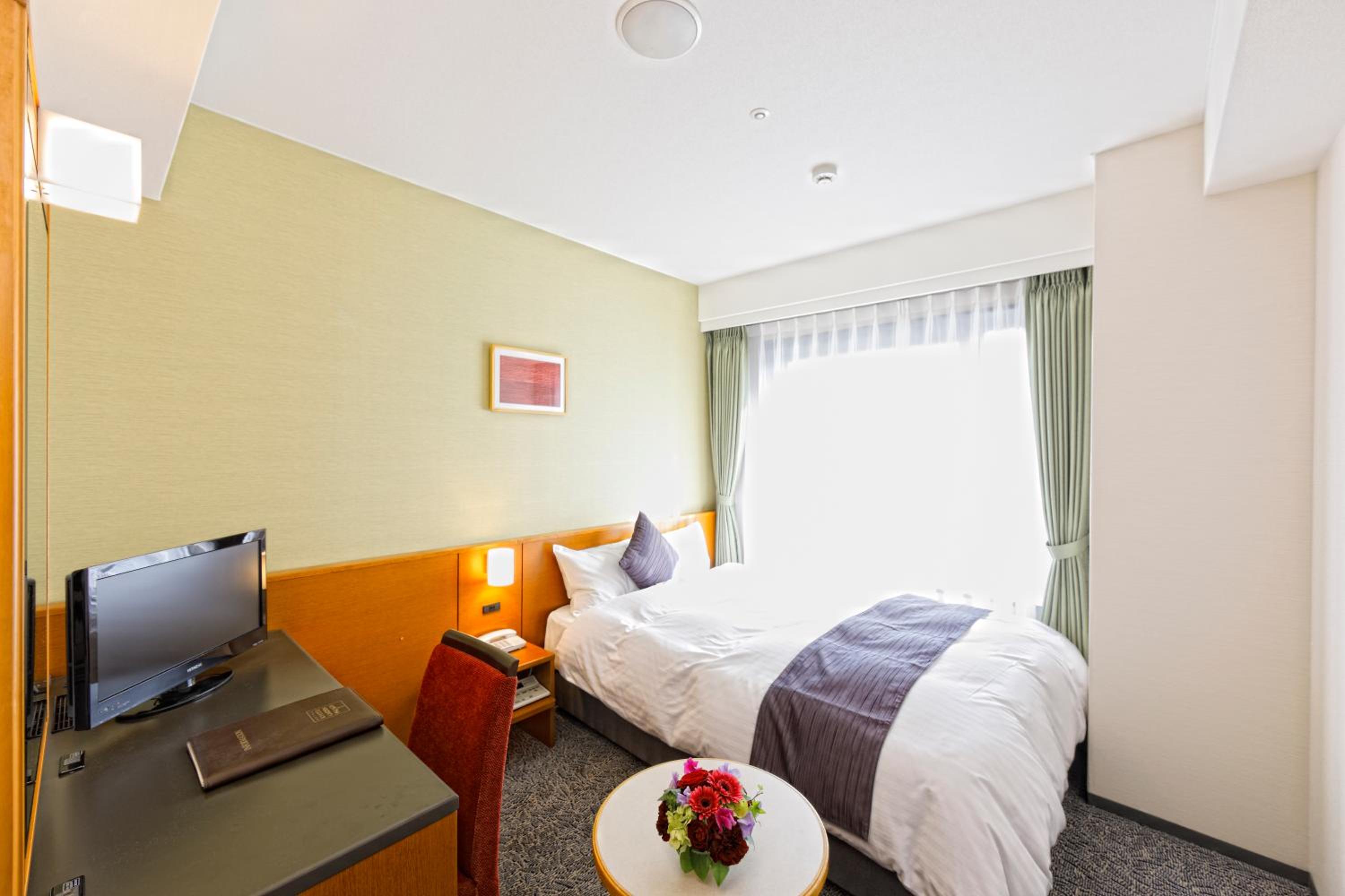 Small Double Room - Non-Smoking