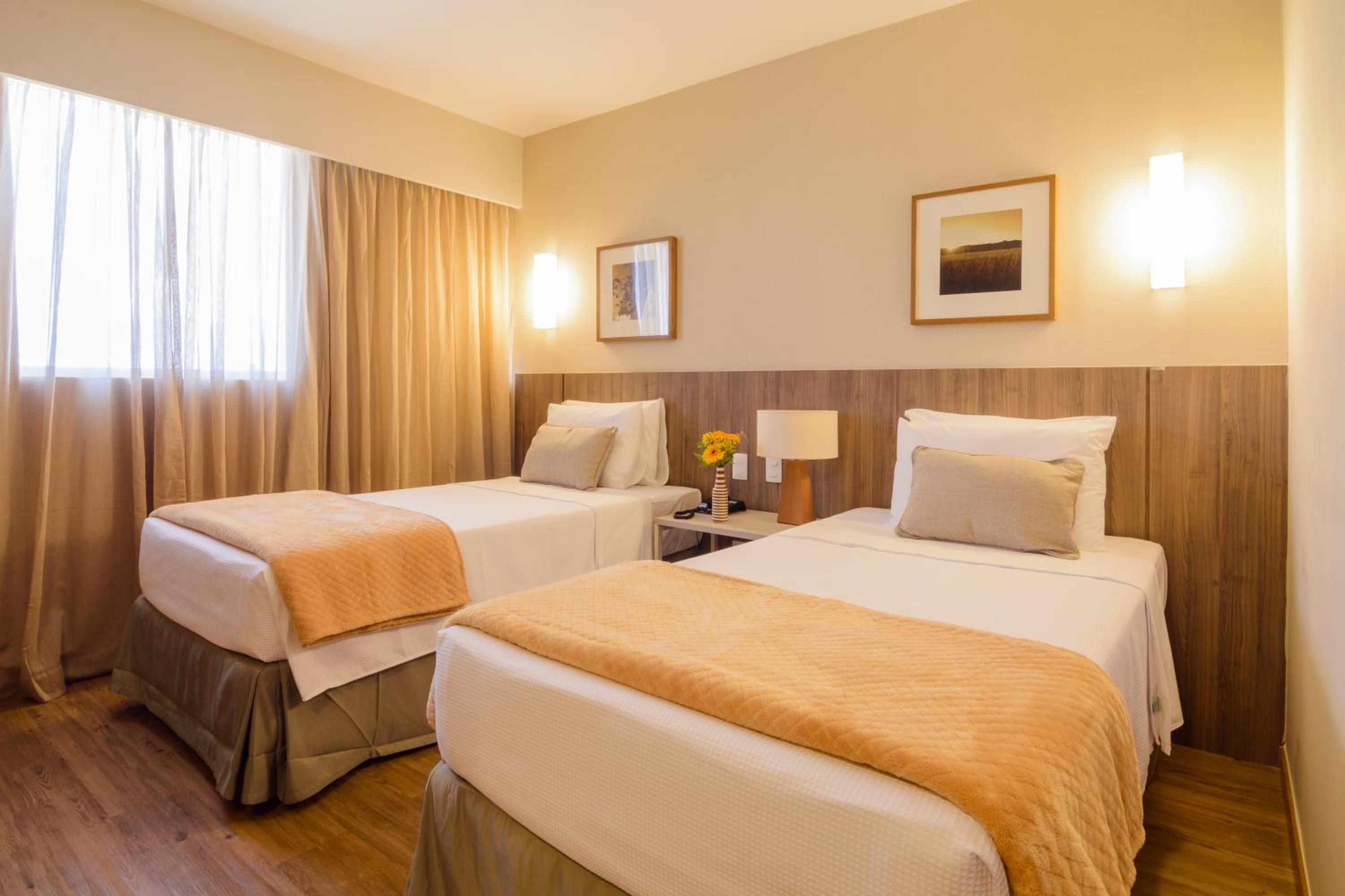 Standard Twin - 2 Single Beds