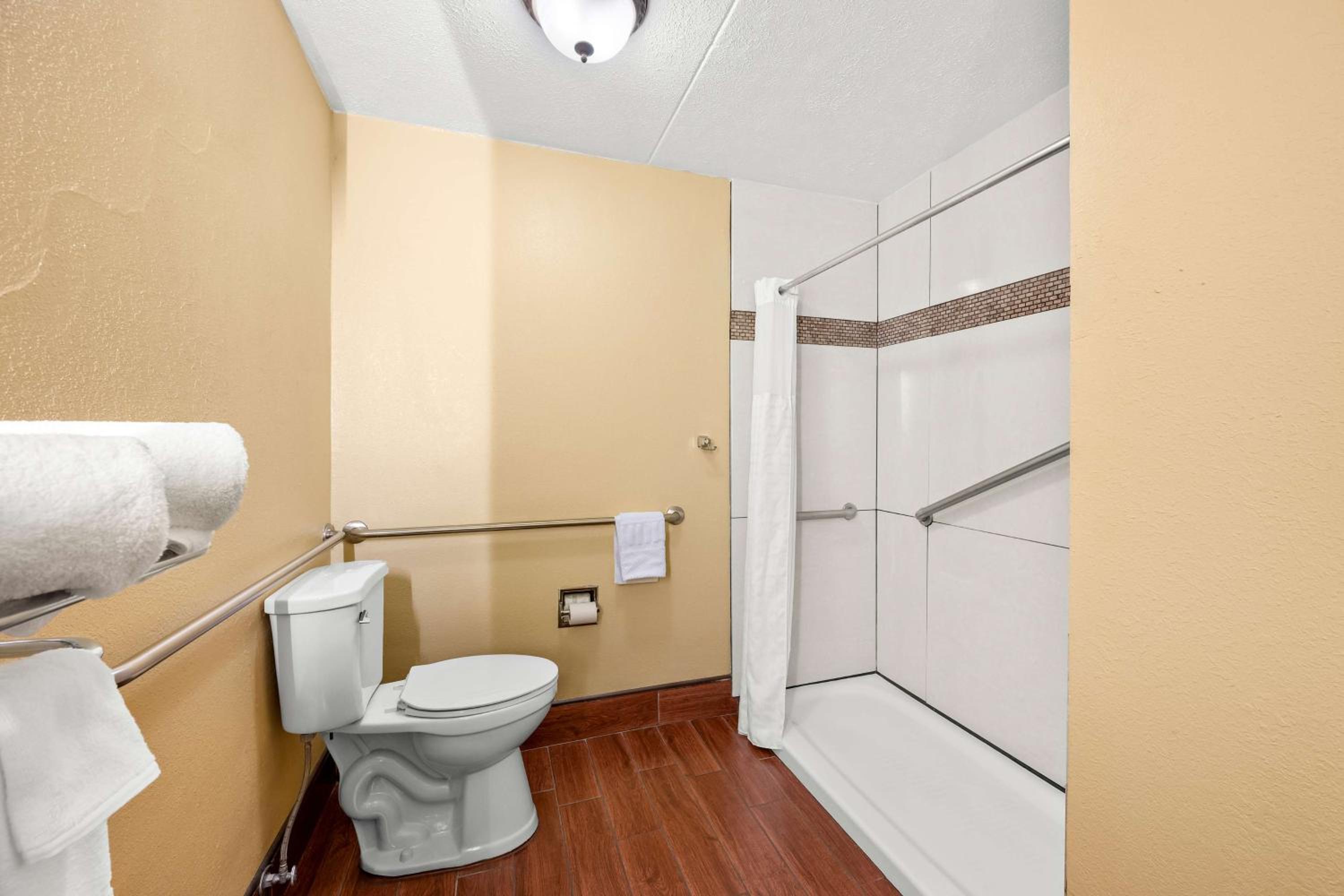 King Room - Mobility Access/Non-Smoking