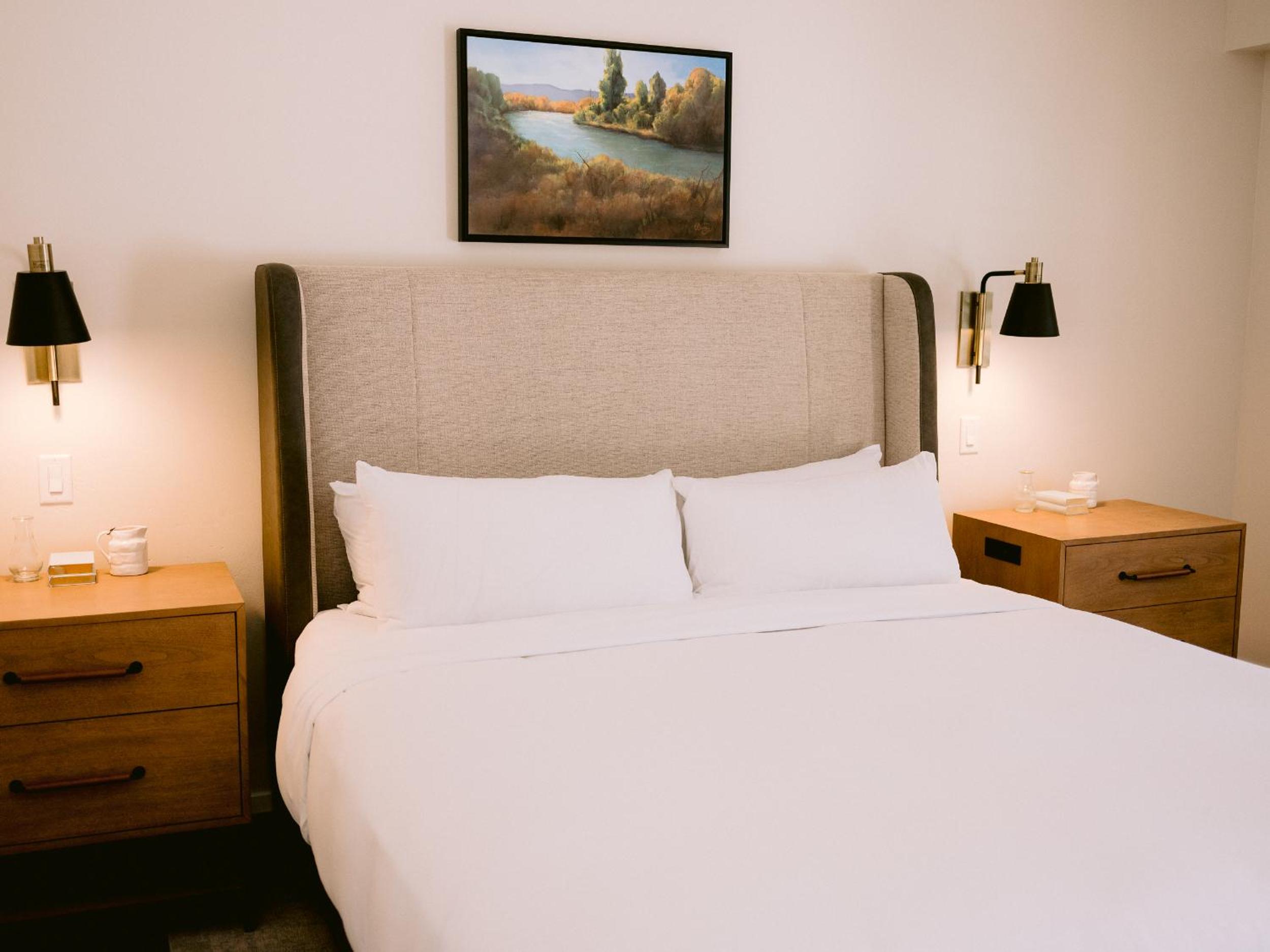 King Studio with Sofa Bed