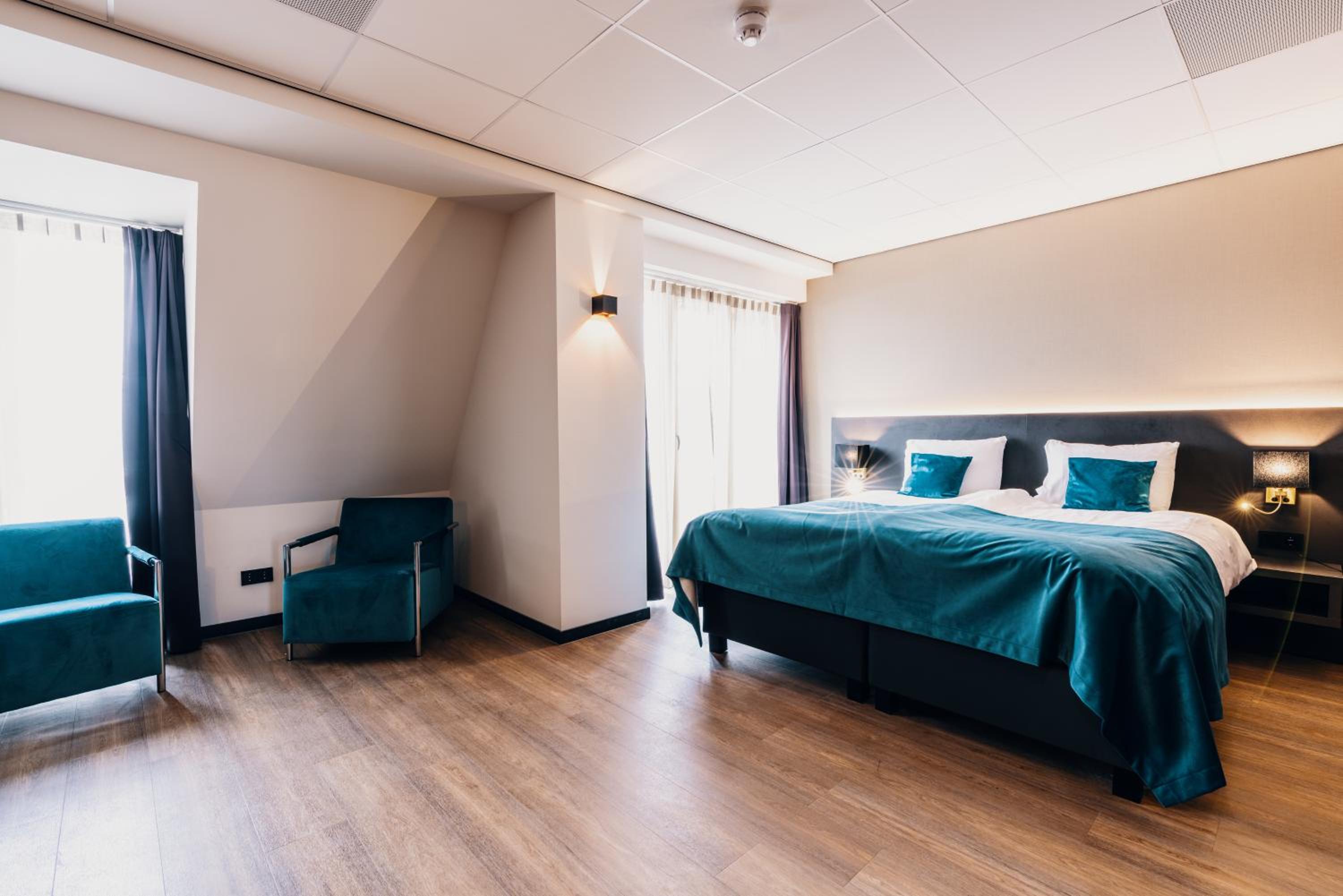 Deluxe Double Room with Bath