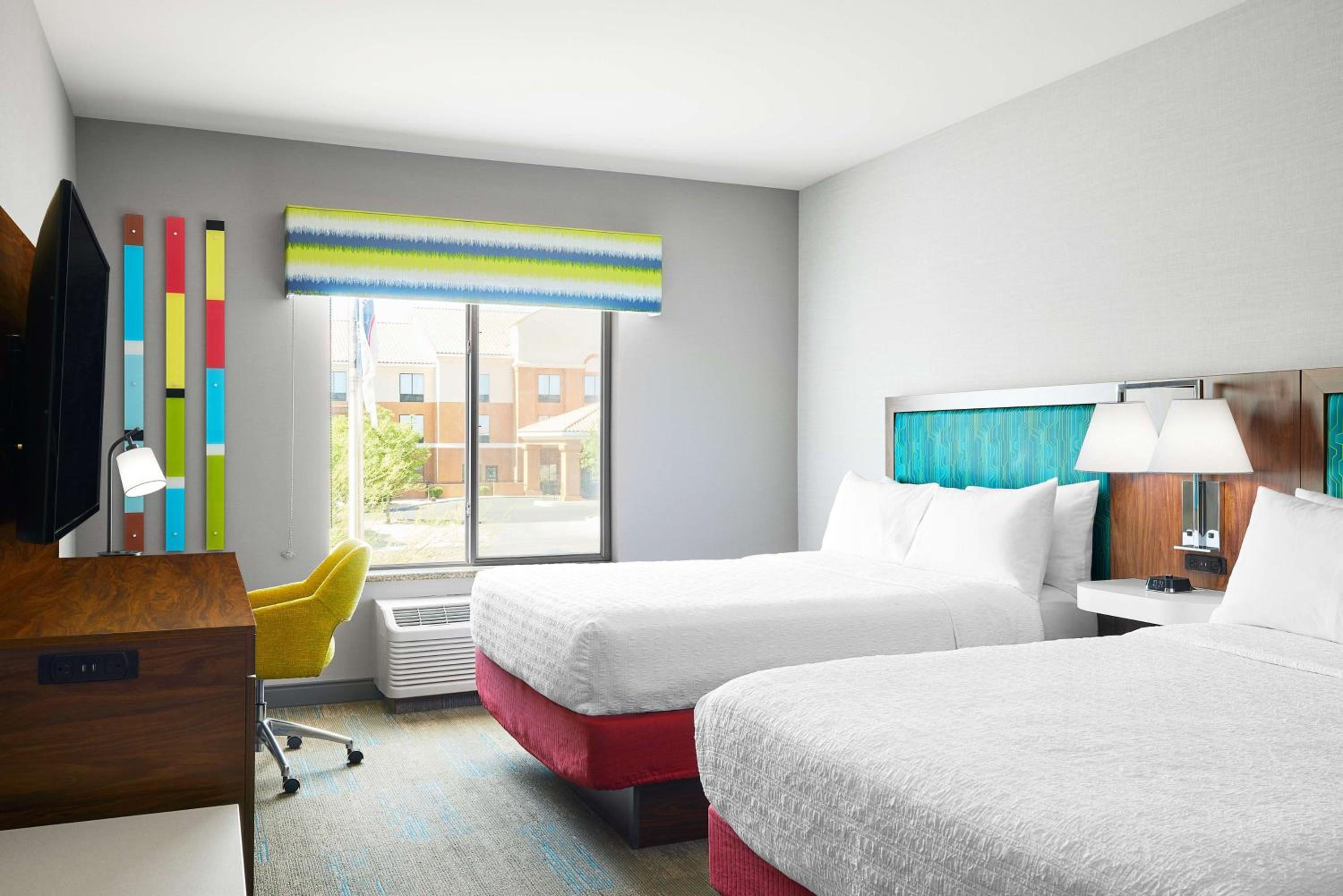 Queen Room with Two Queen Beds - Hearing Access/Non-Smoking