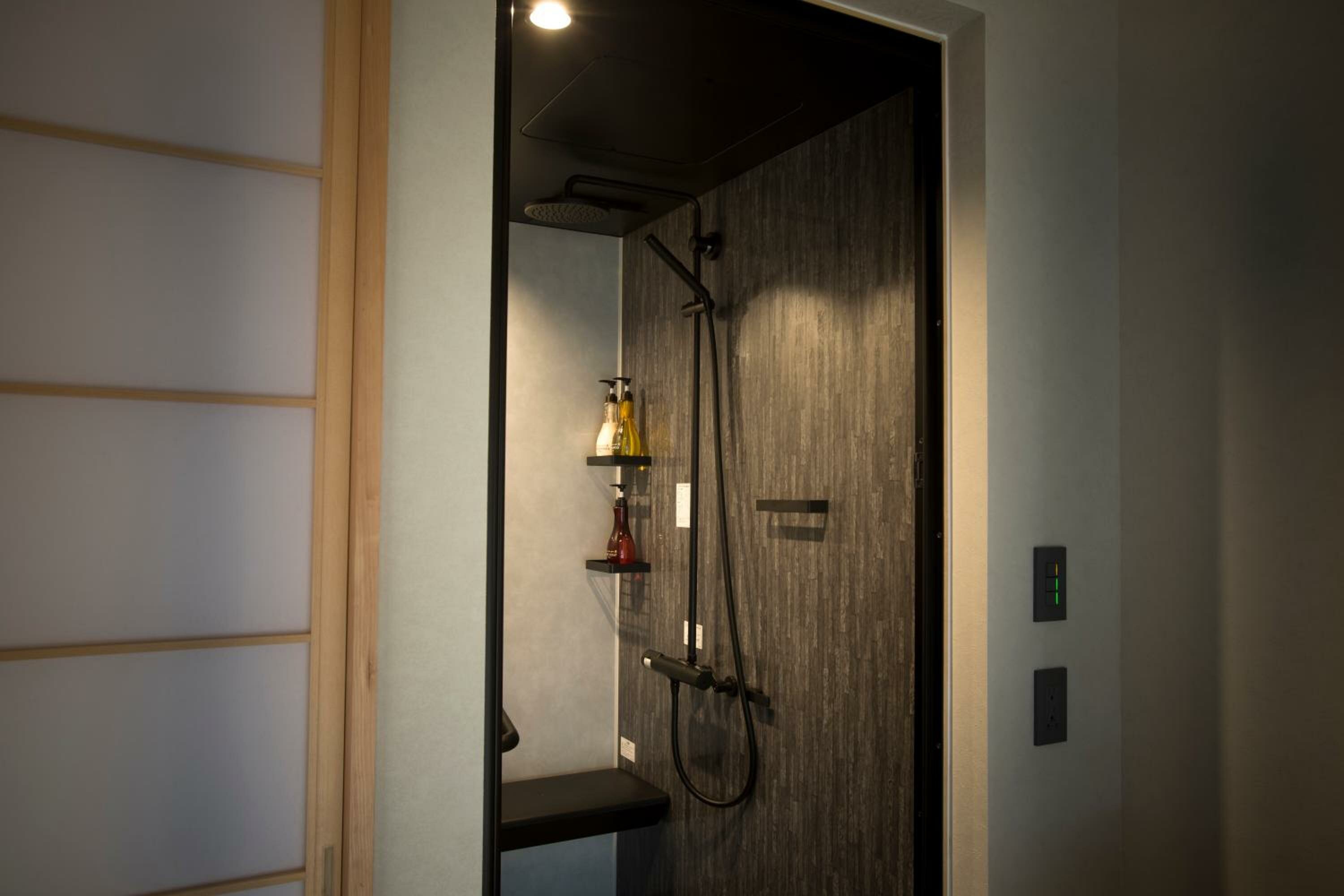 Twin Room with Private External Bathroom