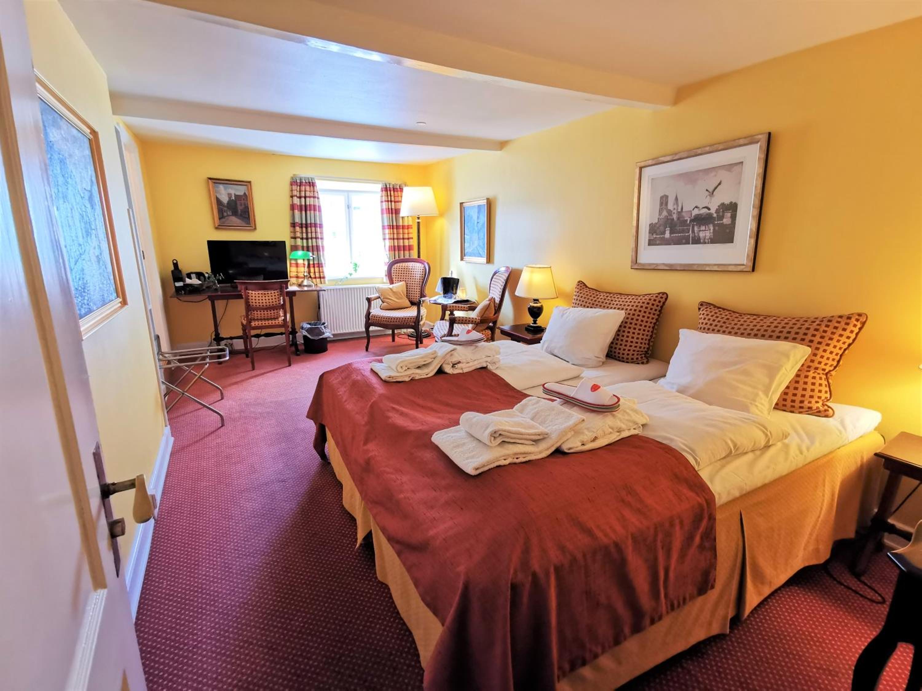 Double or Twin Room with View of the Catedral of Ribe