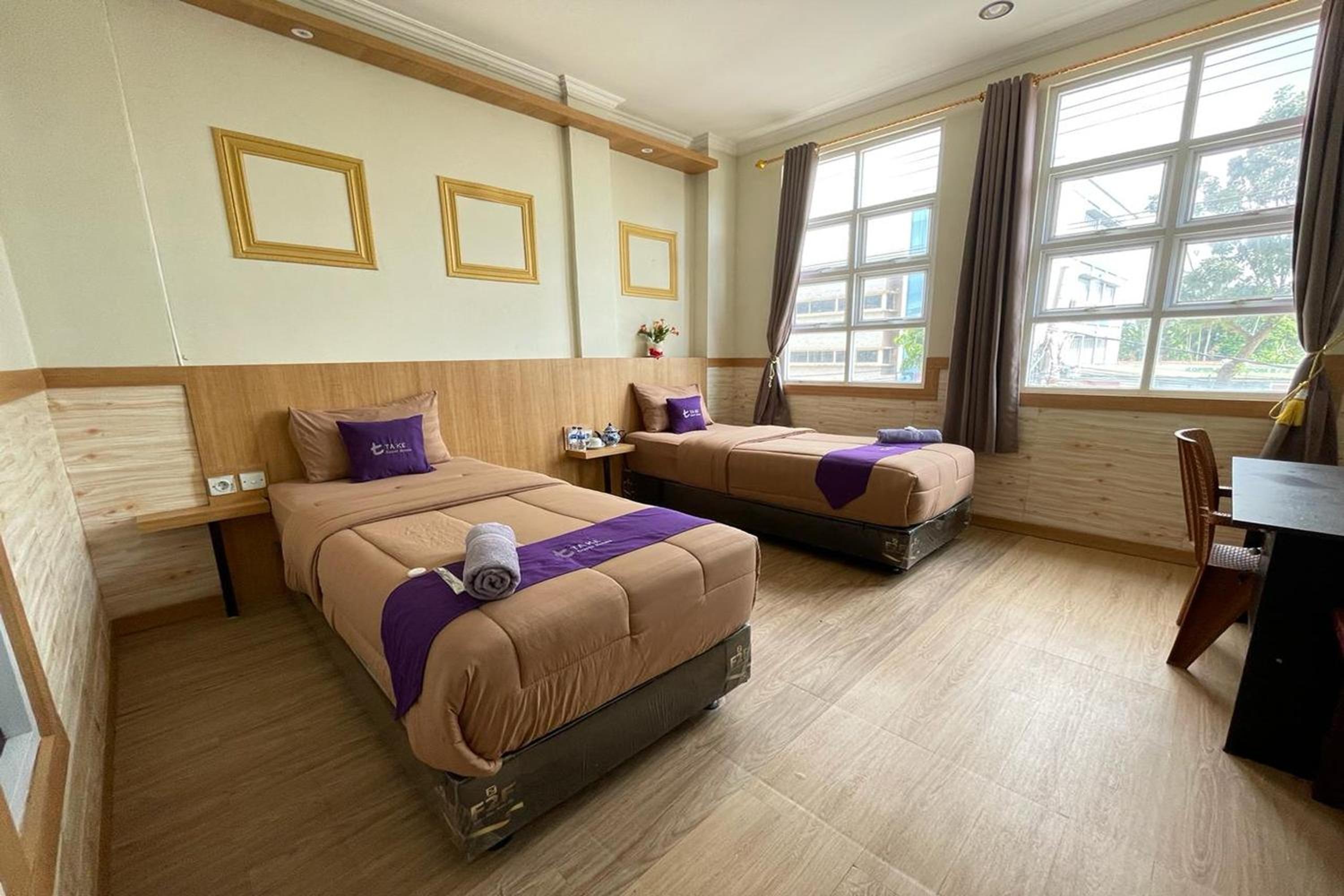 Deluxe Twin Room