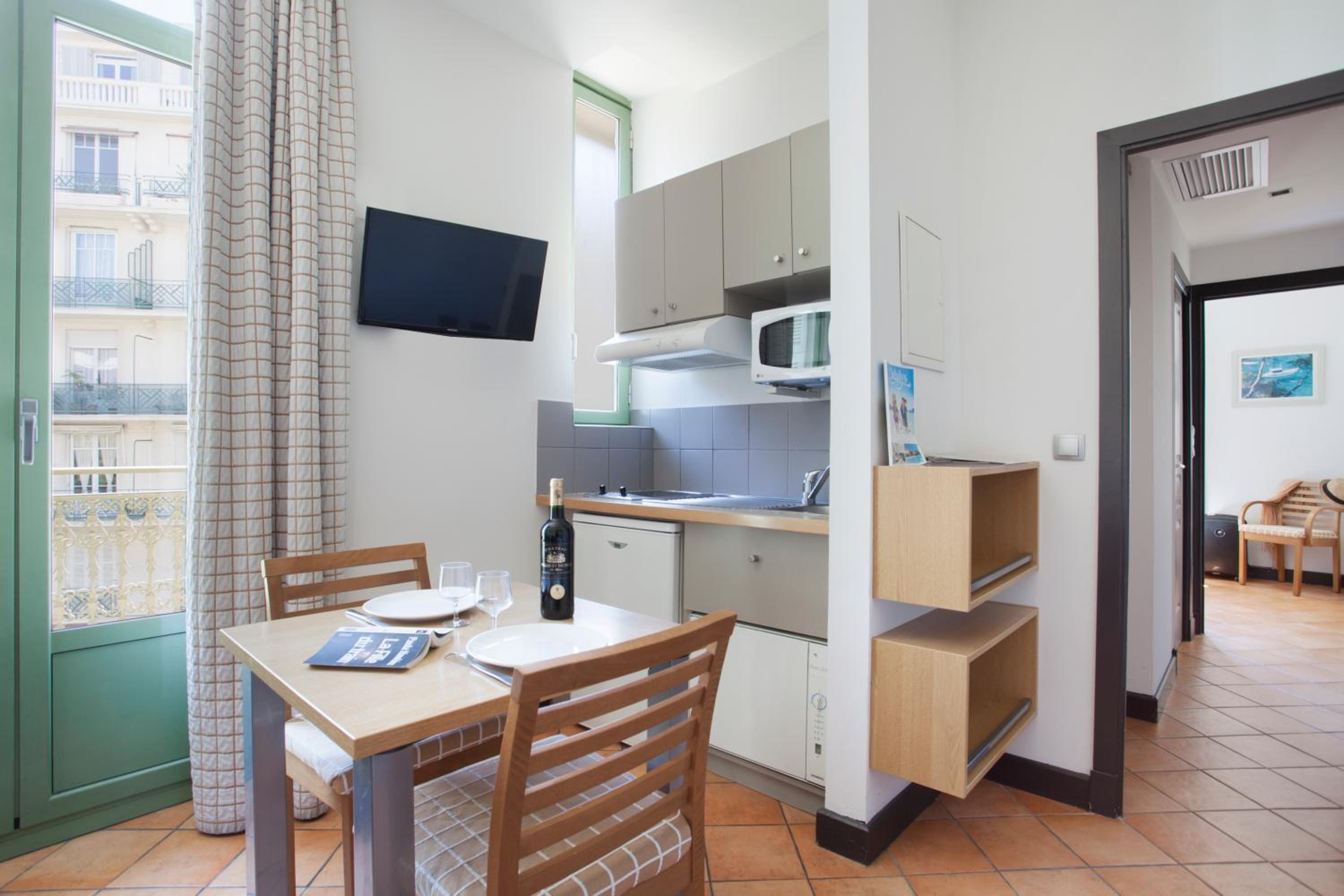 One-Bedroom Apartment (2 Adults)