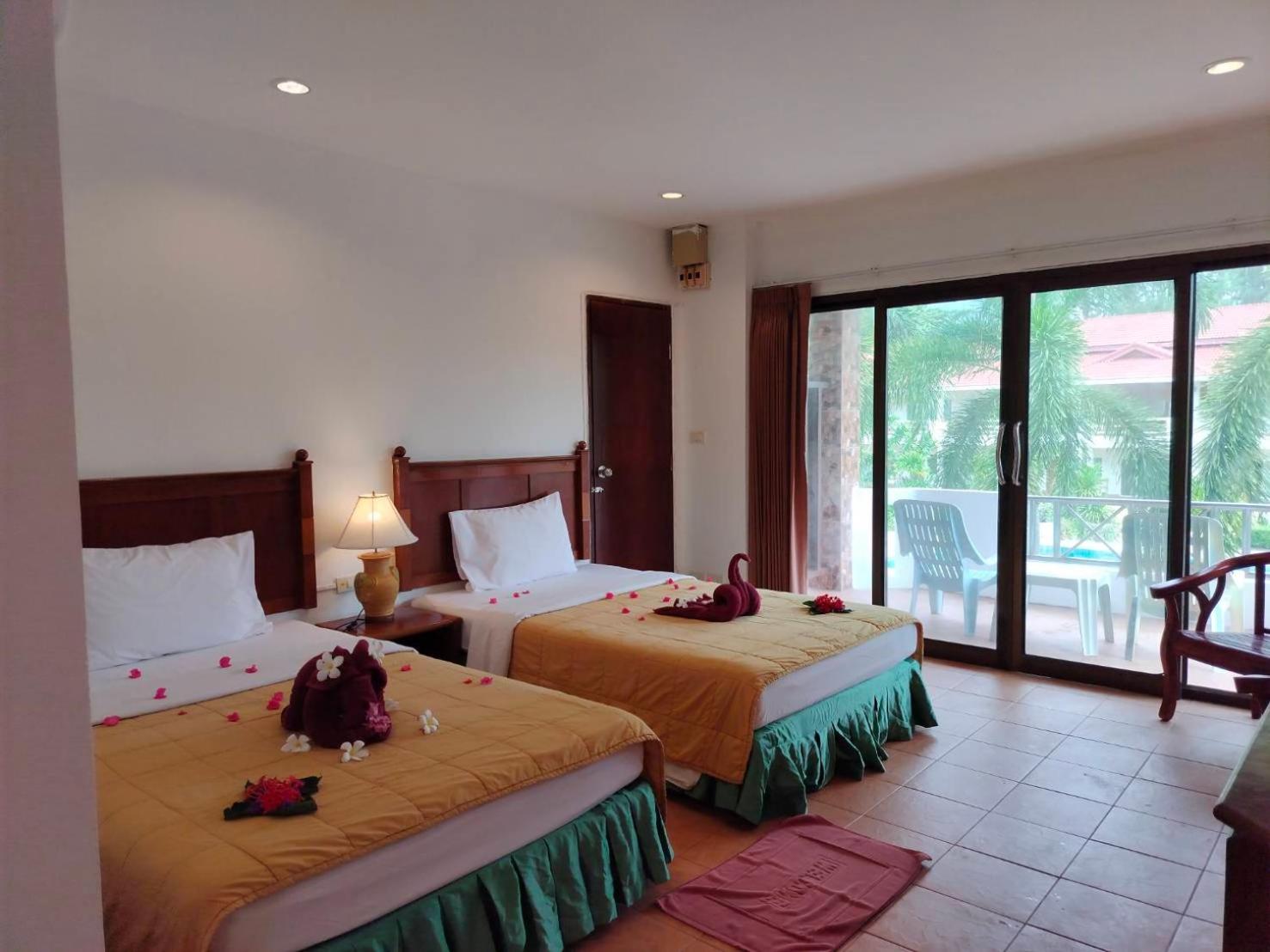 Standard Twin Room