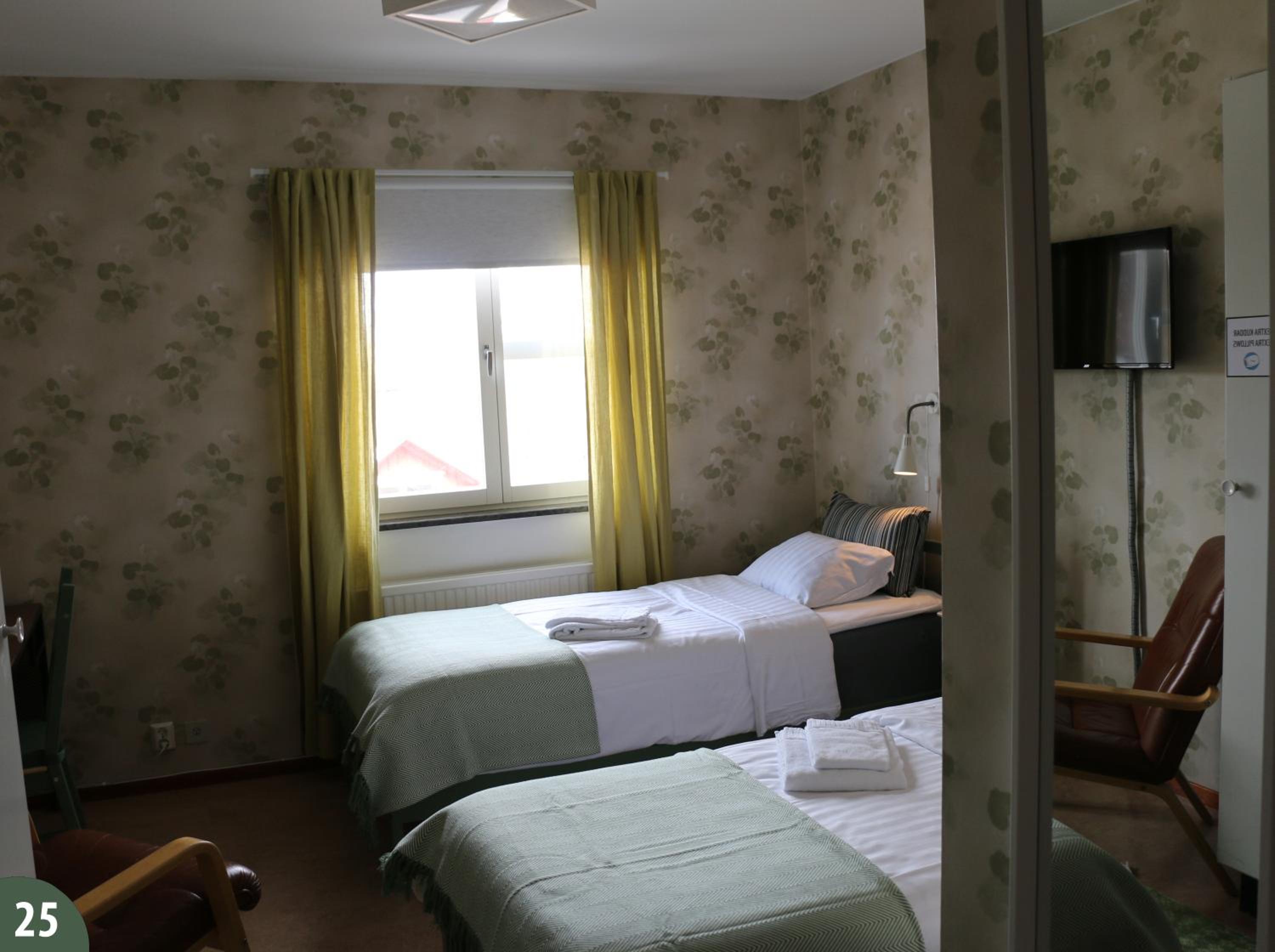 Twin Room with Extra Bed