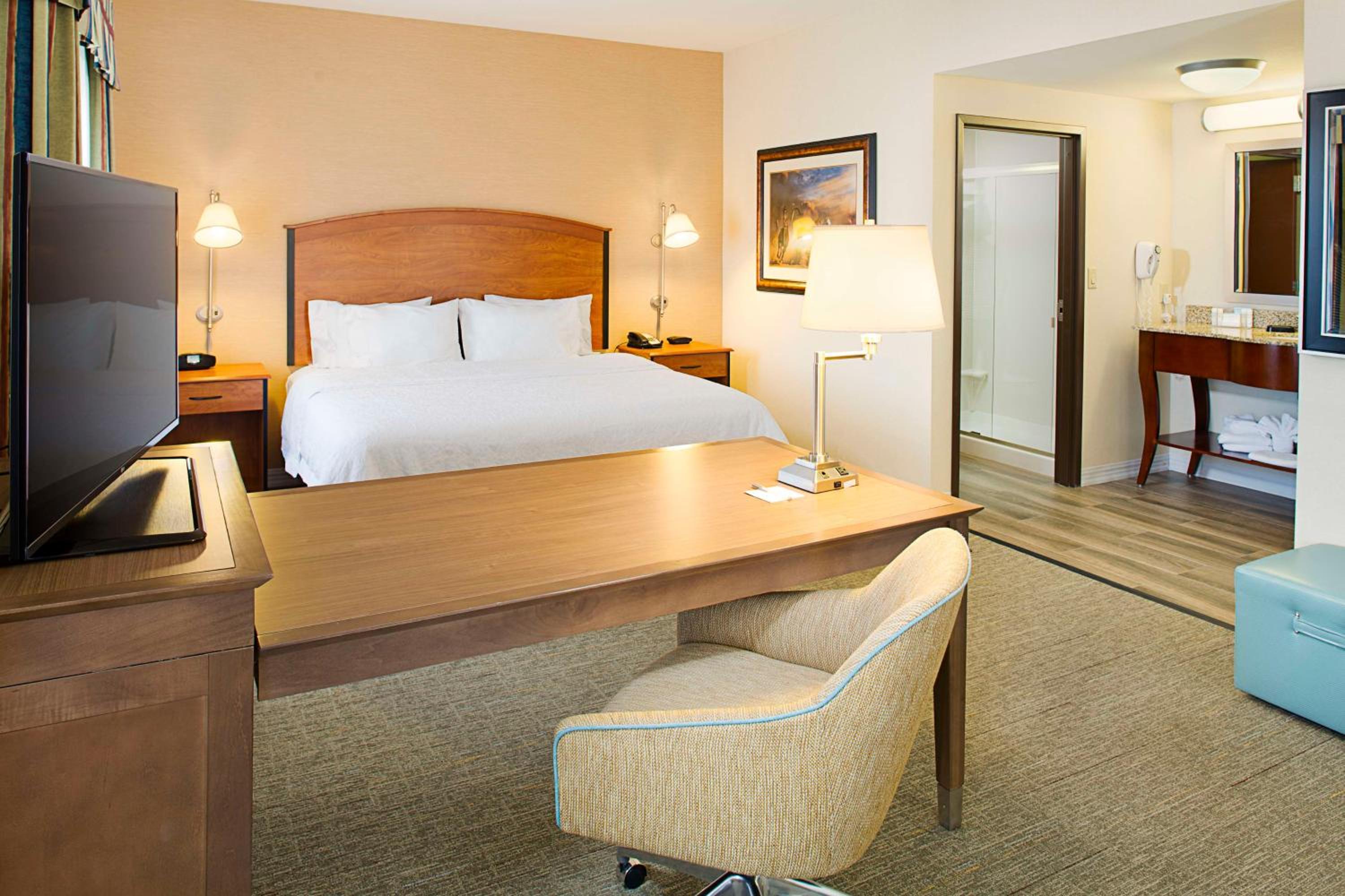 King Studio - Mobility and Hearing Access/Non-Smoking