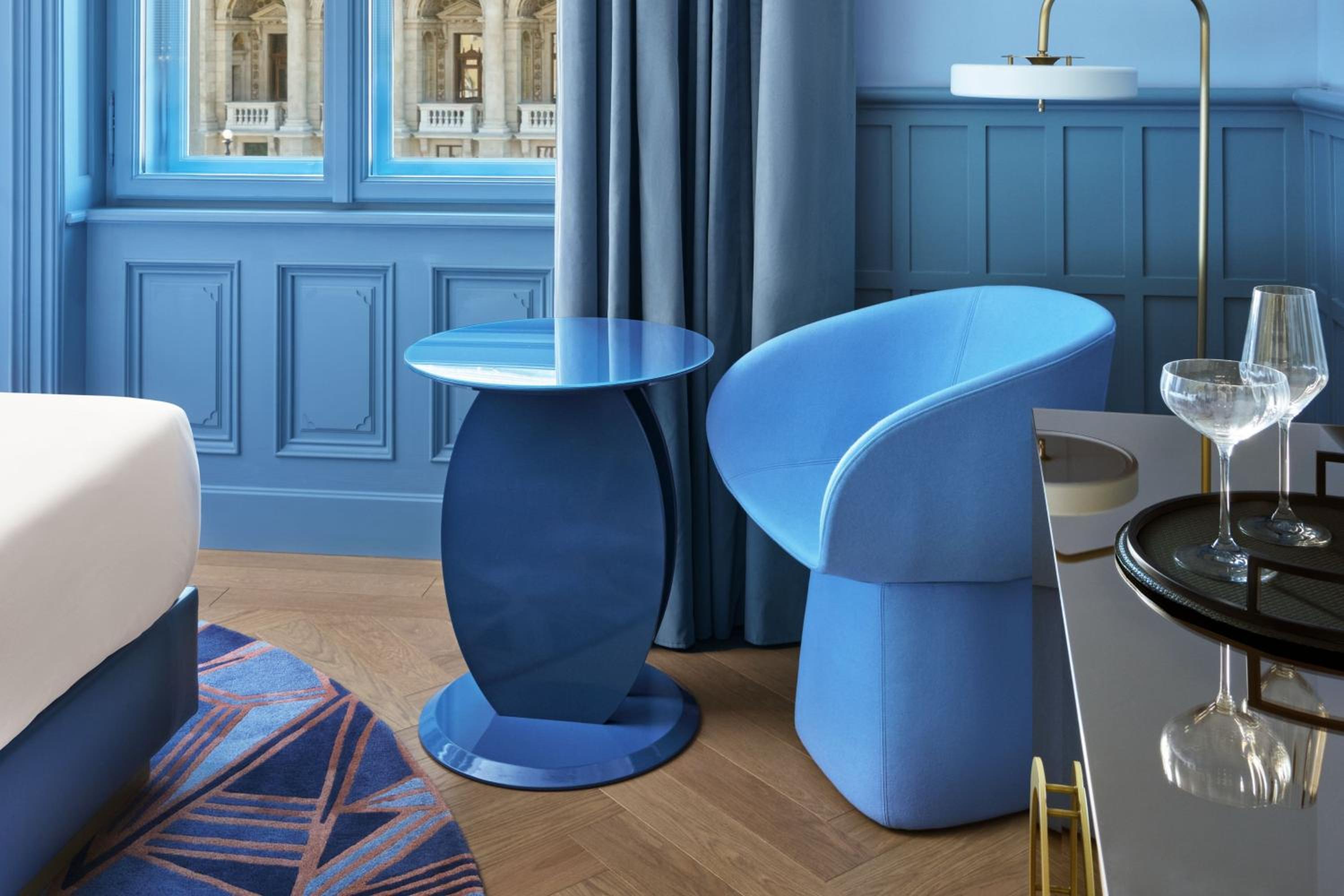 Premier King Room with Opera House View