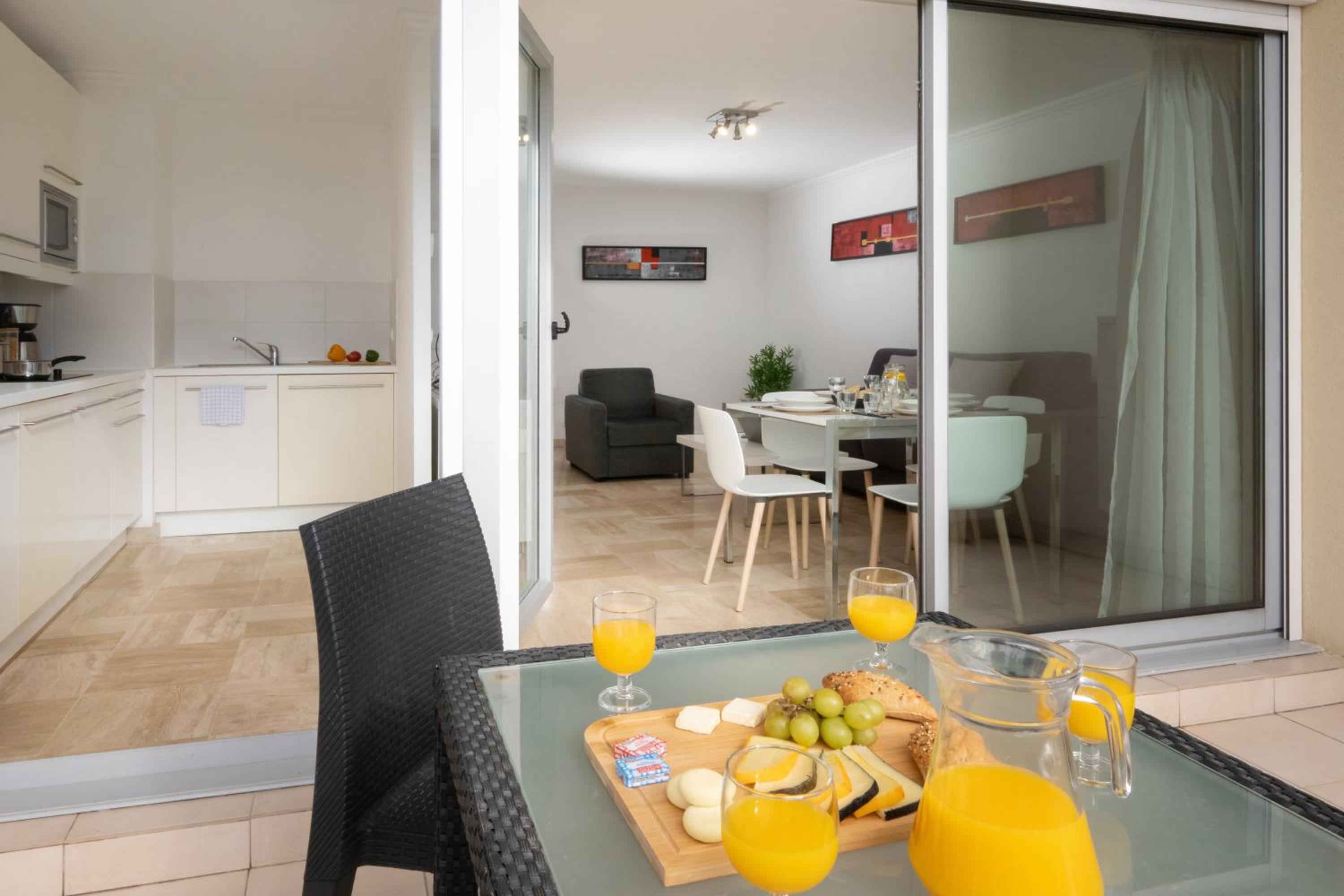 Apartment with Sea View