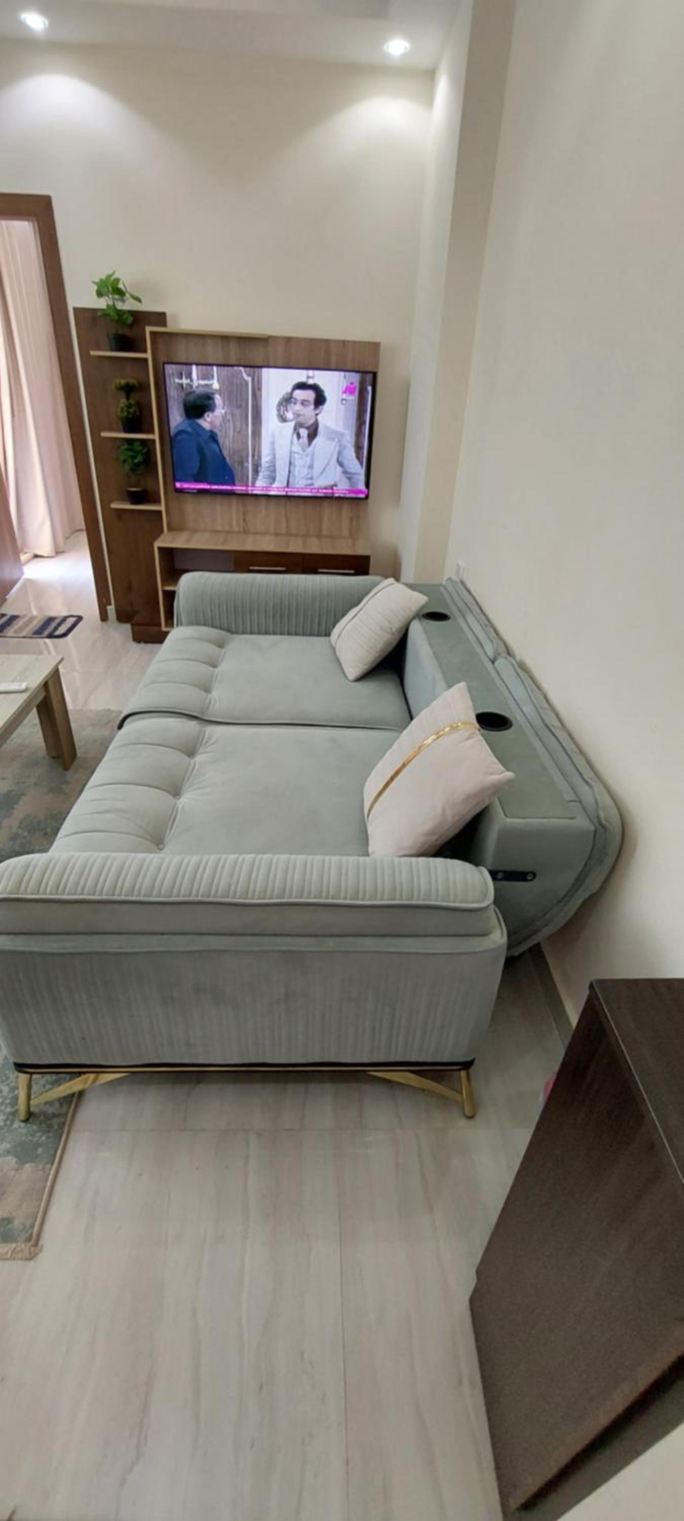 Suite with Pool View