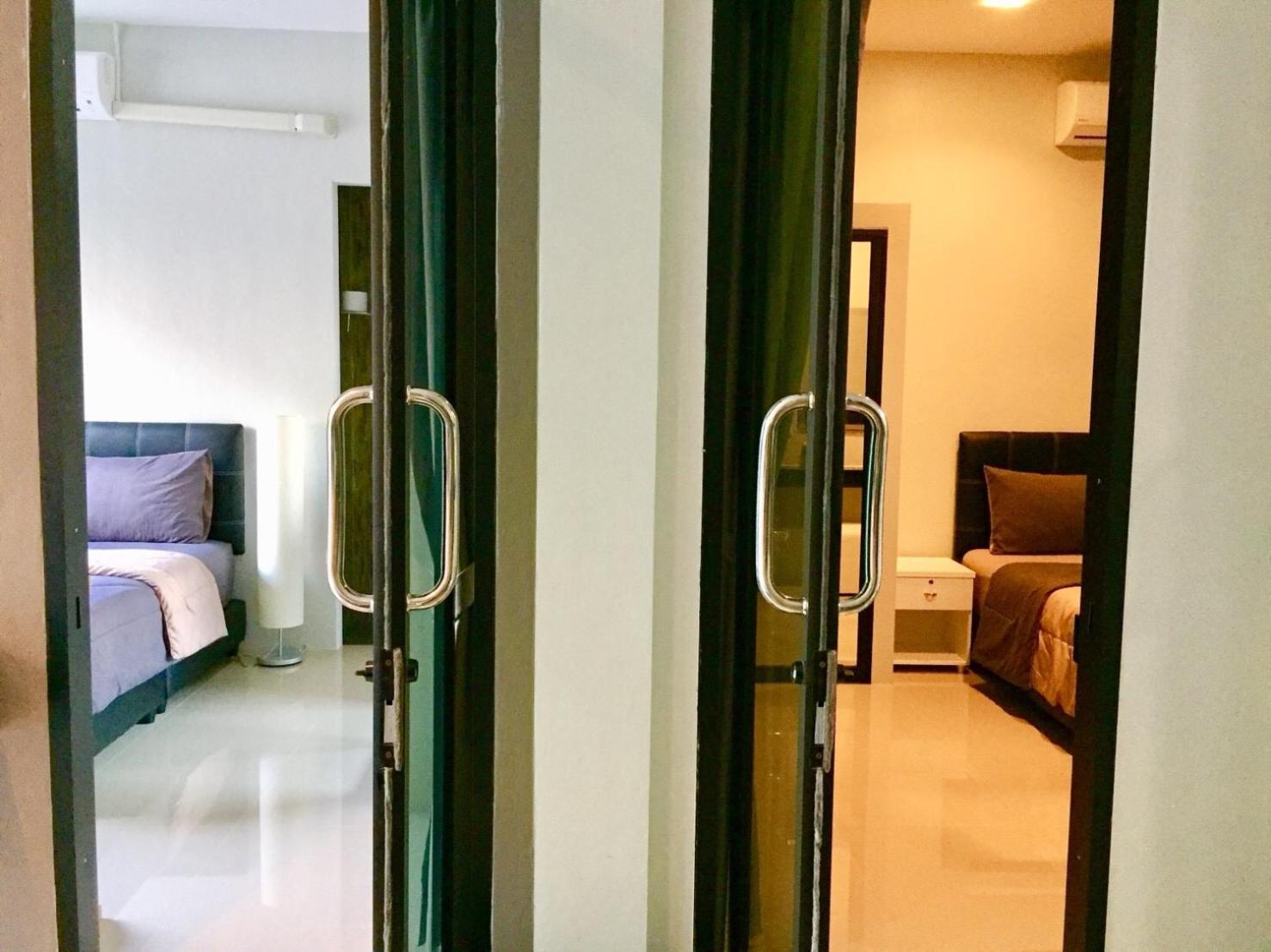 Quadruple Room with Private Bathroom