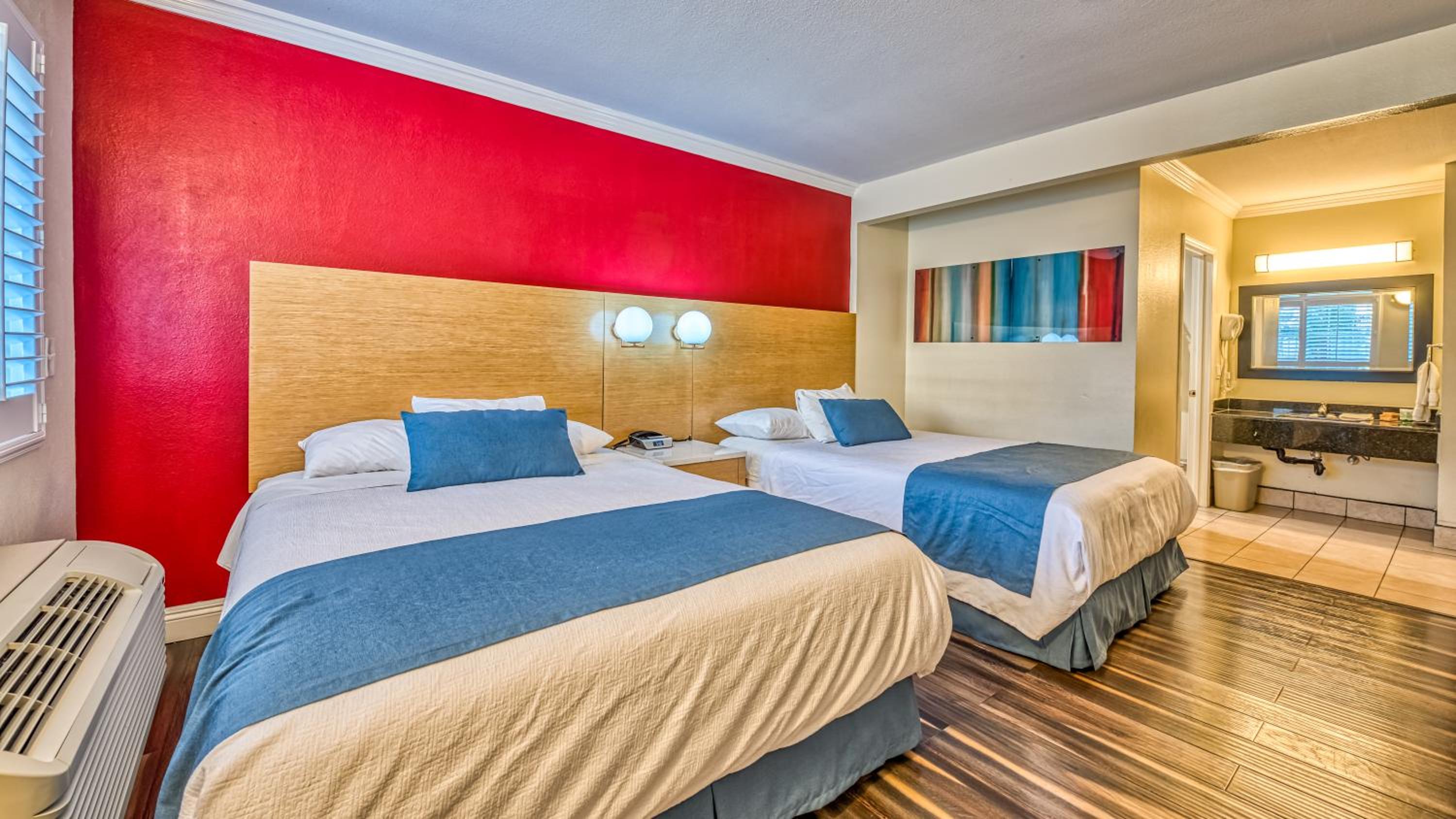 Superior Queen Room with Two Queen Beds