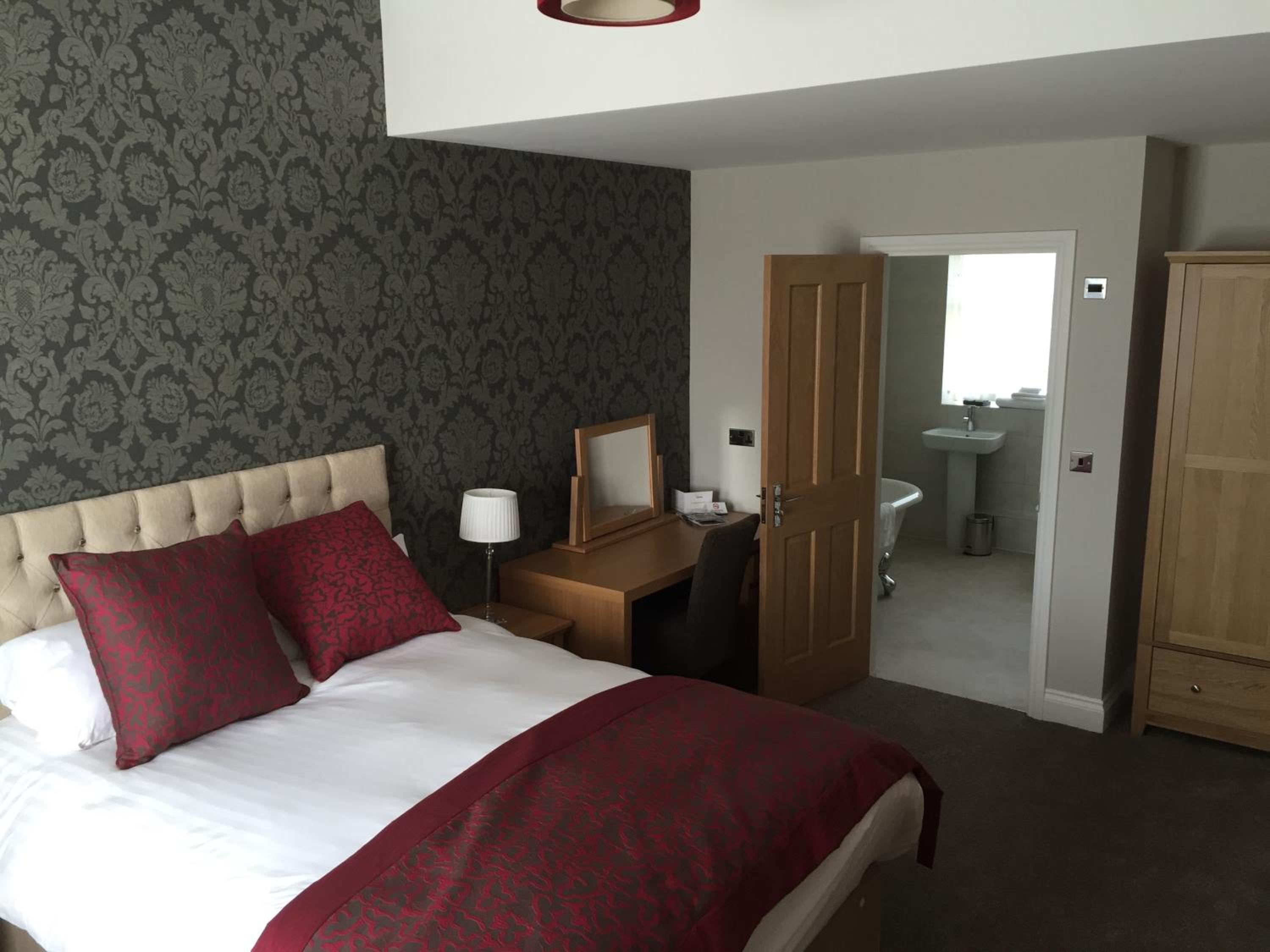 Deluxe Double Room with Bath