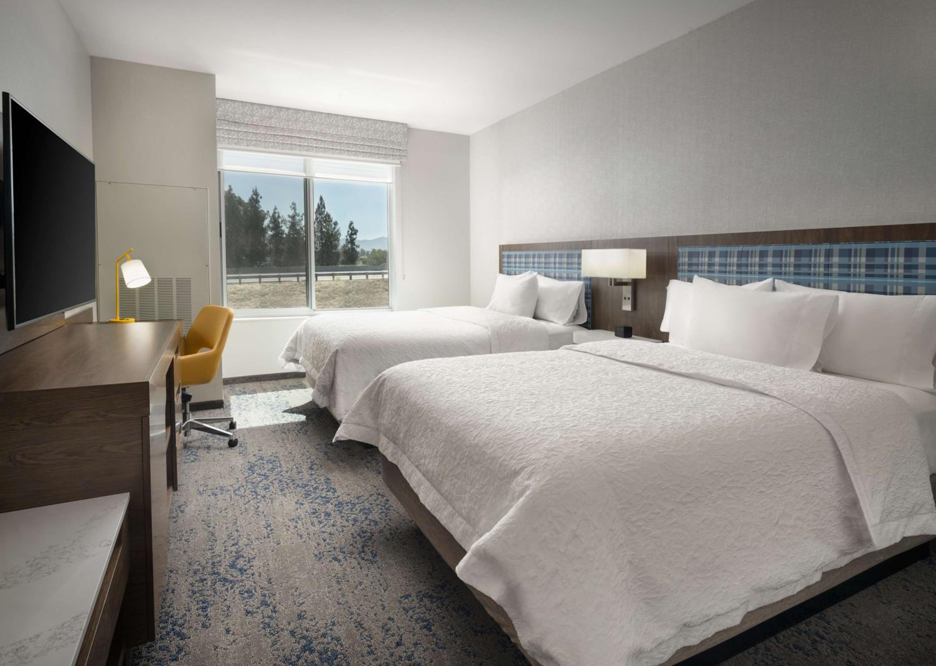 Queen Room with Two Queen Beds - Hearing Access/Non-Smoking