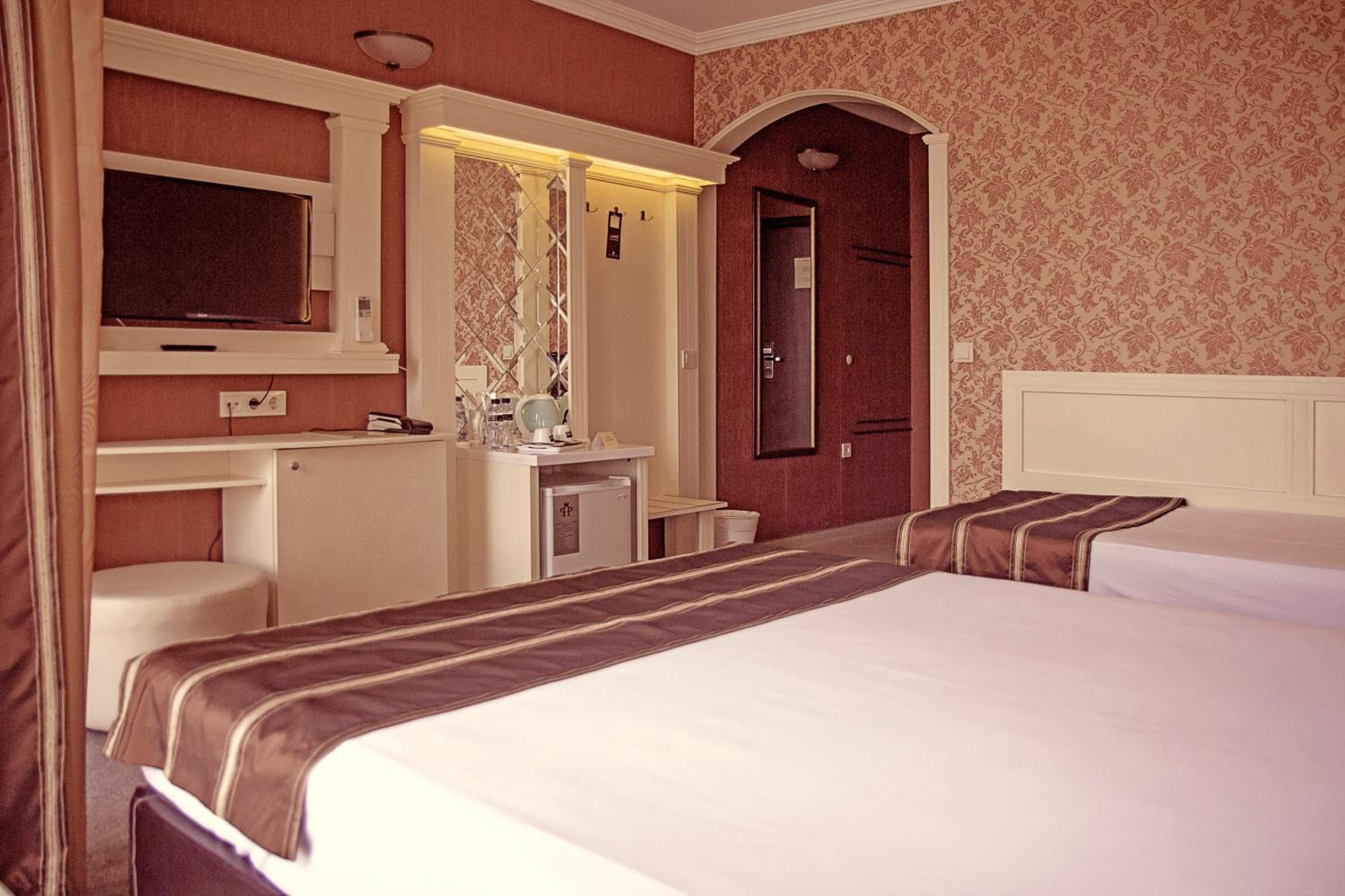 Standard Double or Twin Room with Free Spa Access