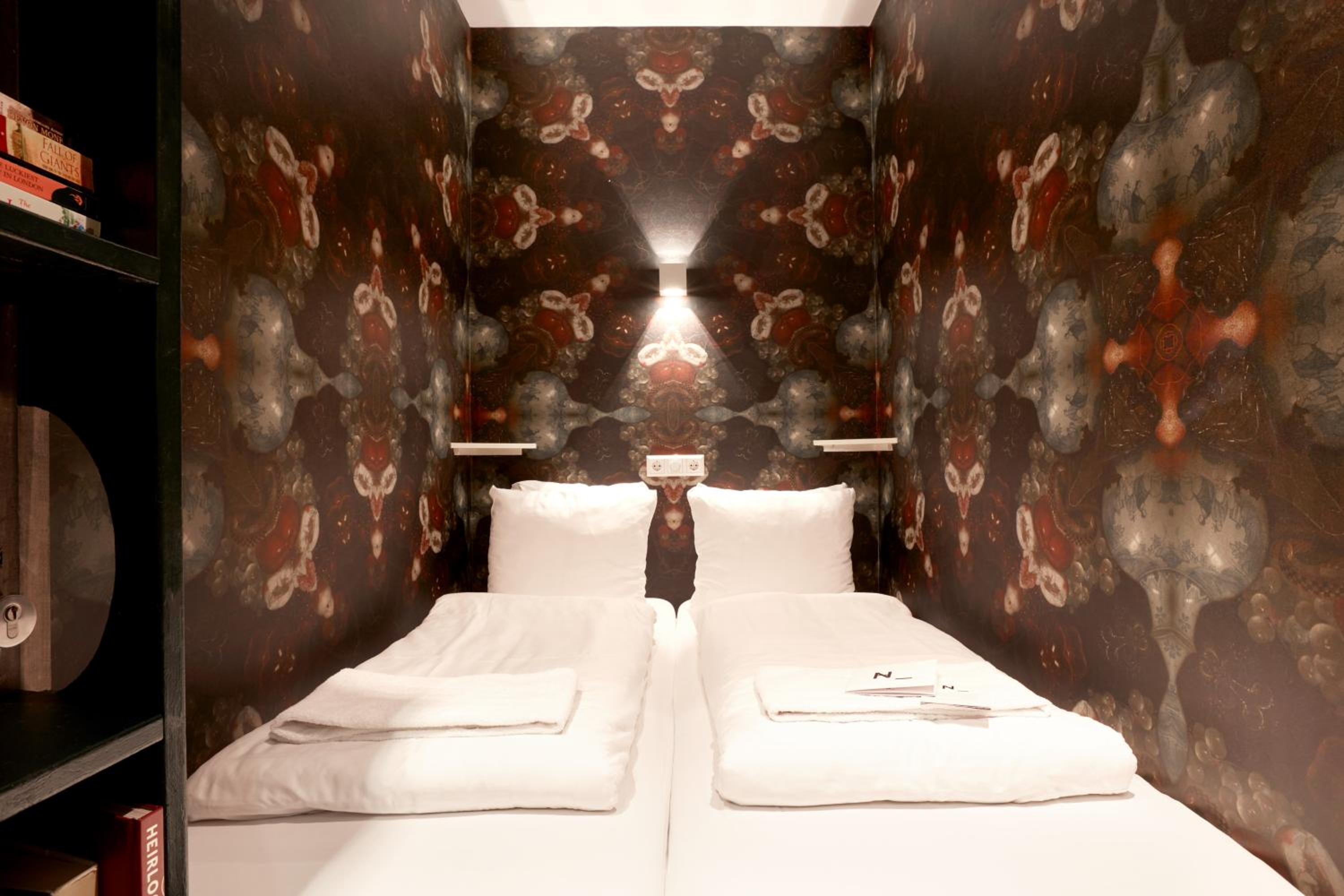 Secret Bookcase S (shared bathroom)