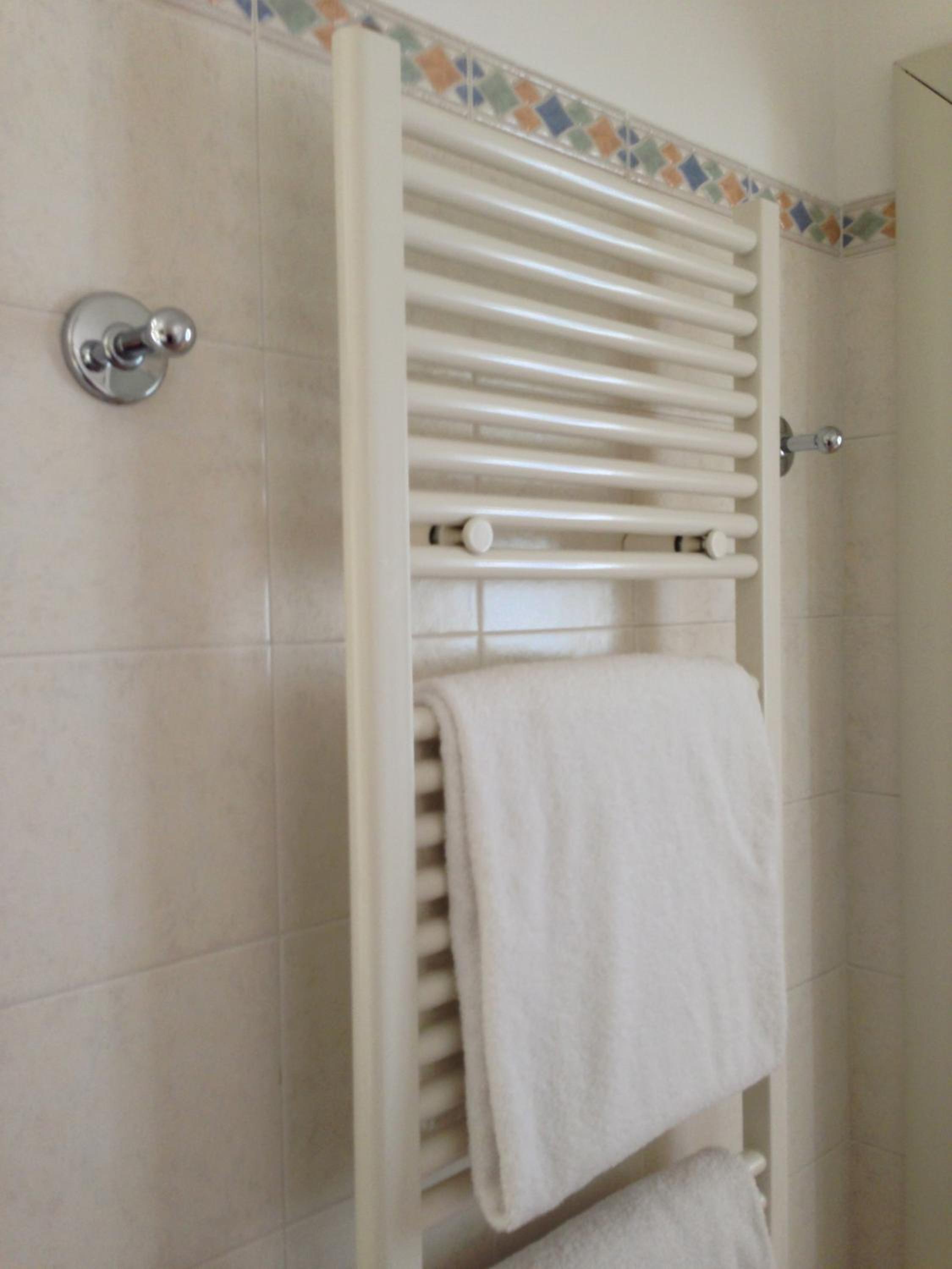 Large One-Bedroom Apartment