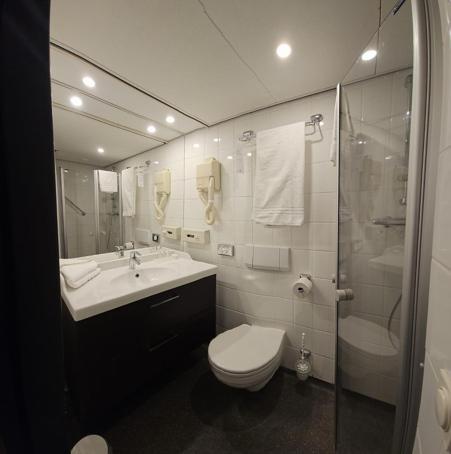 Economy Single Room