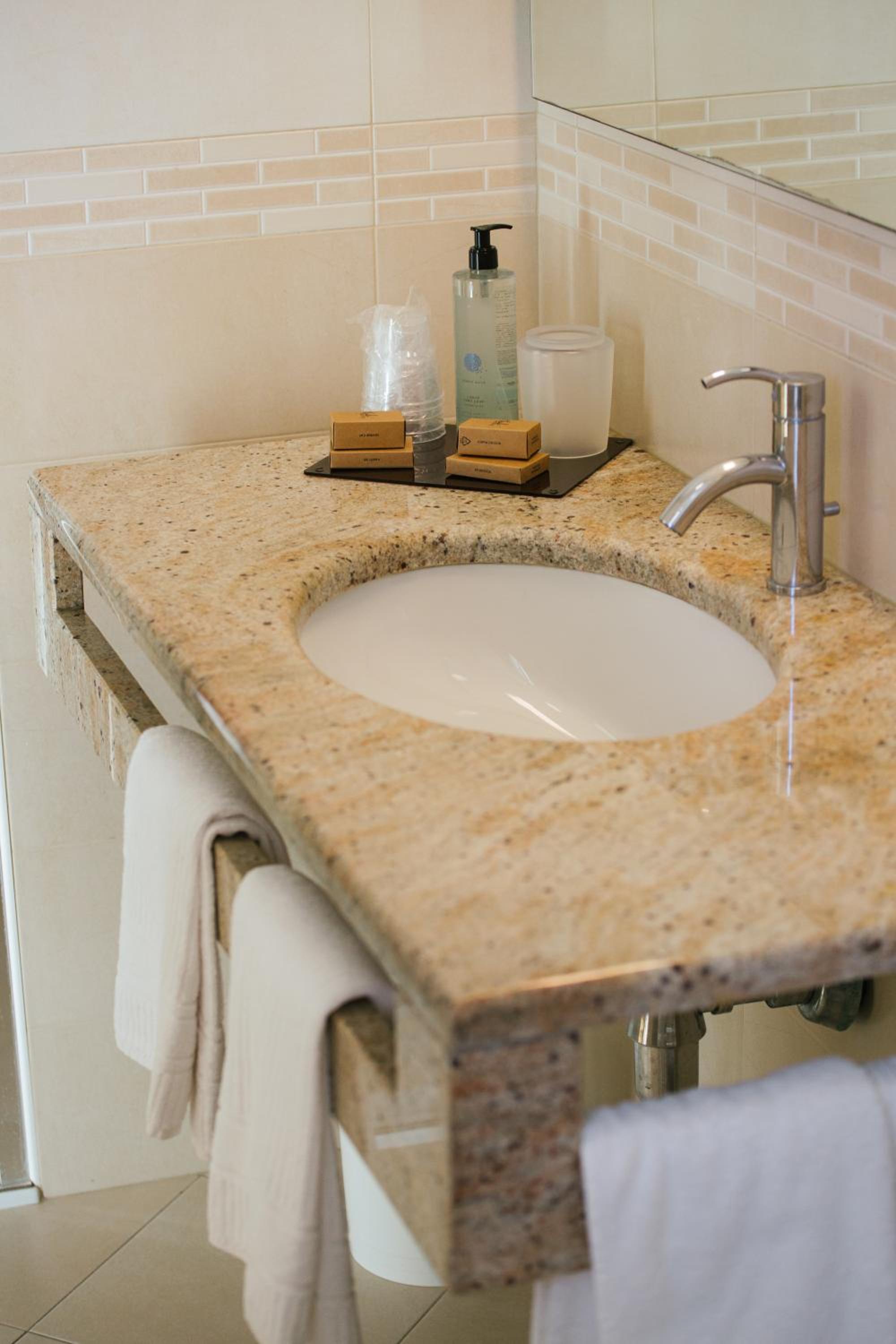 Deluxe Double Room with Side Sea View